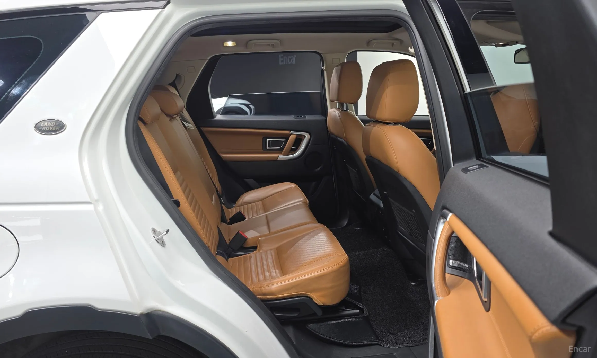 Land Rover Discovery Sports превью 11