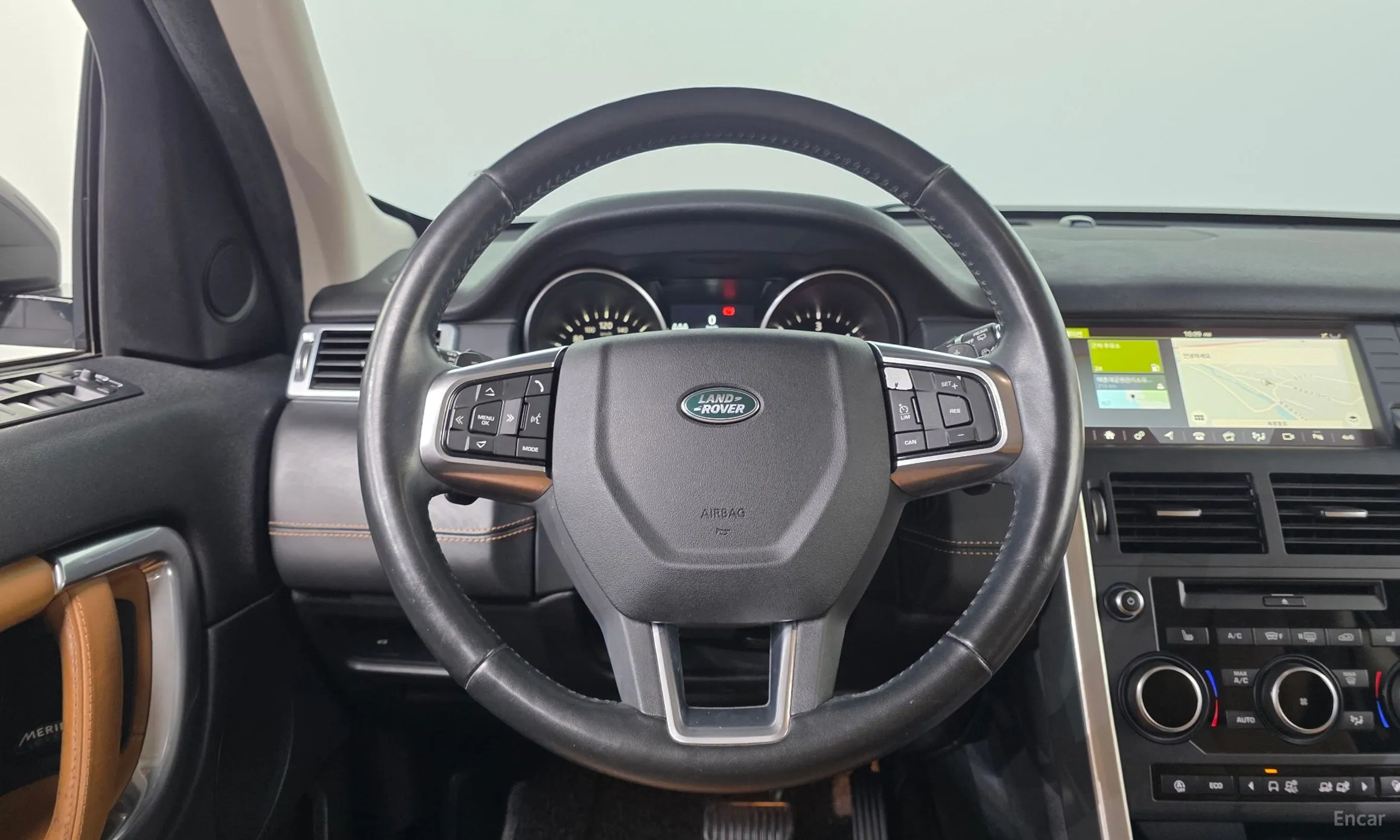 Land Rover Discovery Sports превью 14