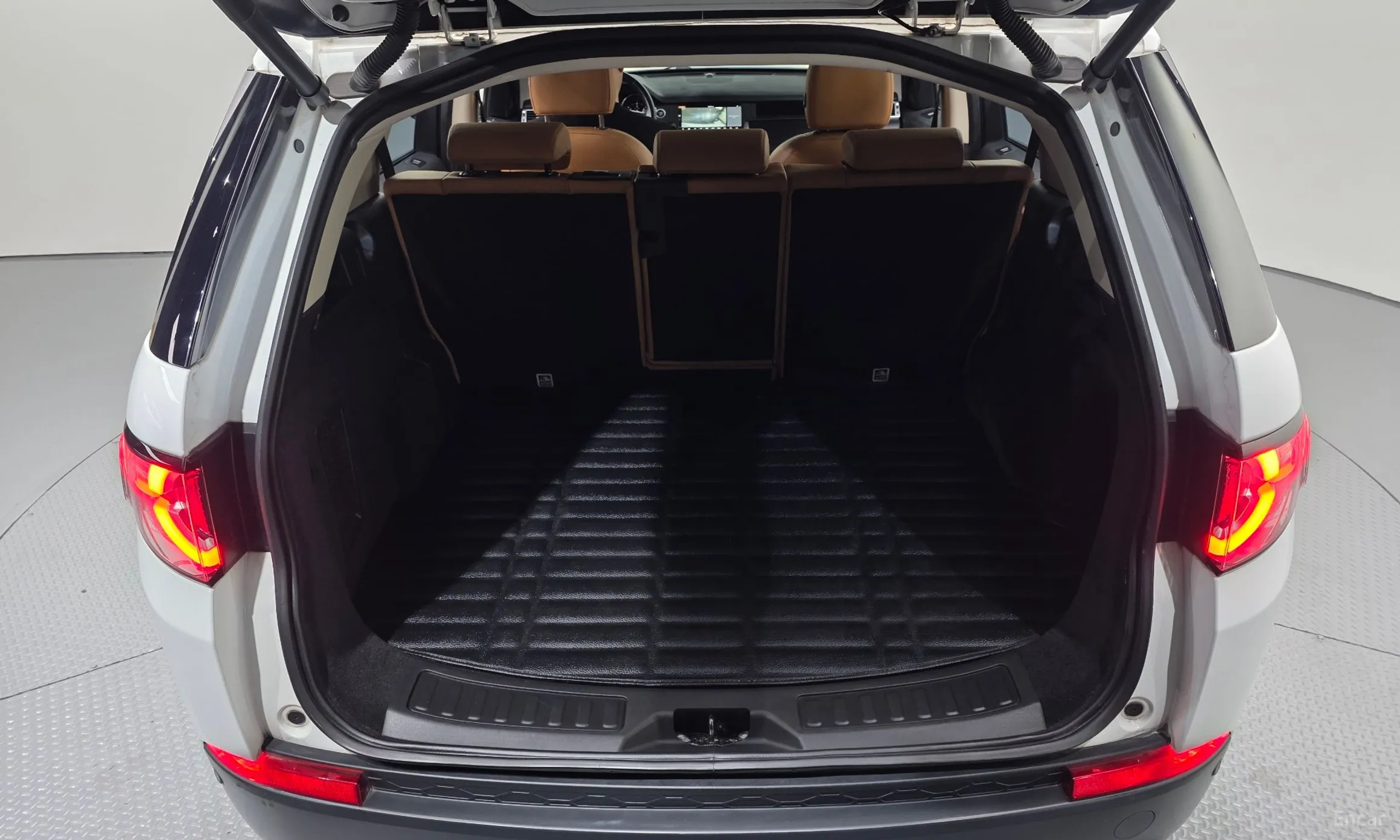 Land Rover Discovery Sports превью 18