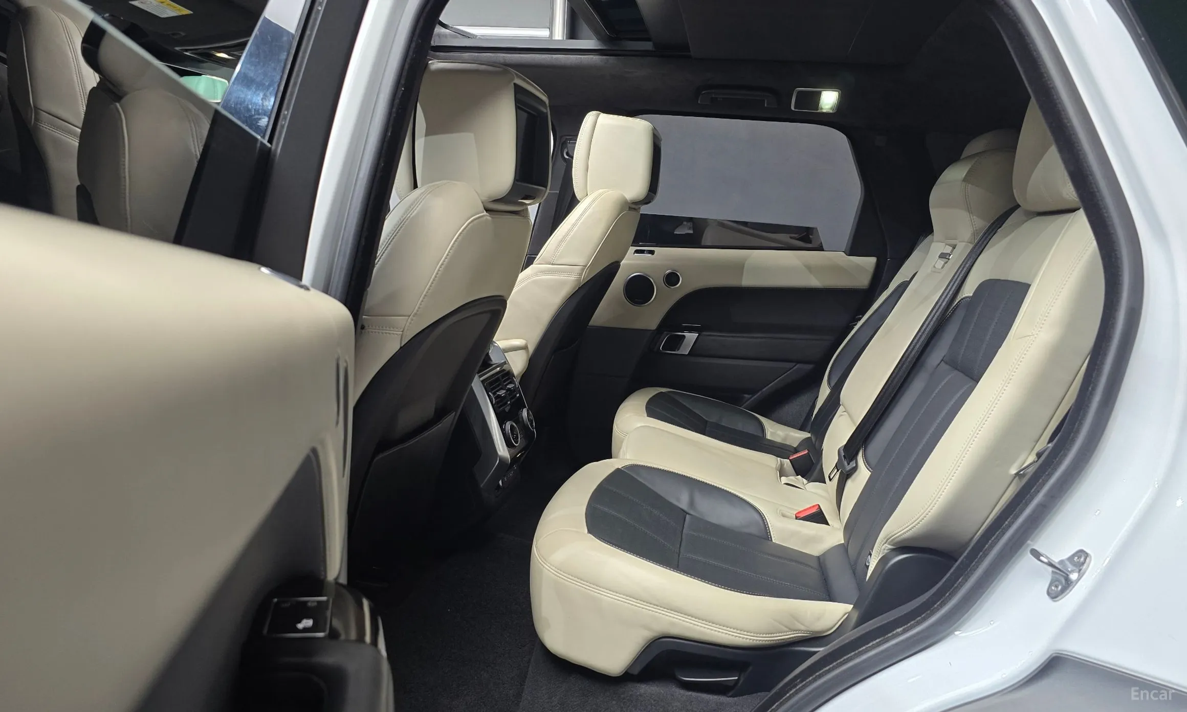 Land Rover Range Rover Sport 2nd Generation превью 12