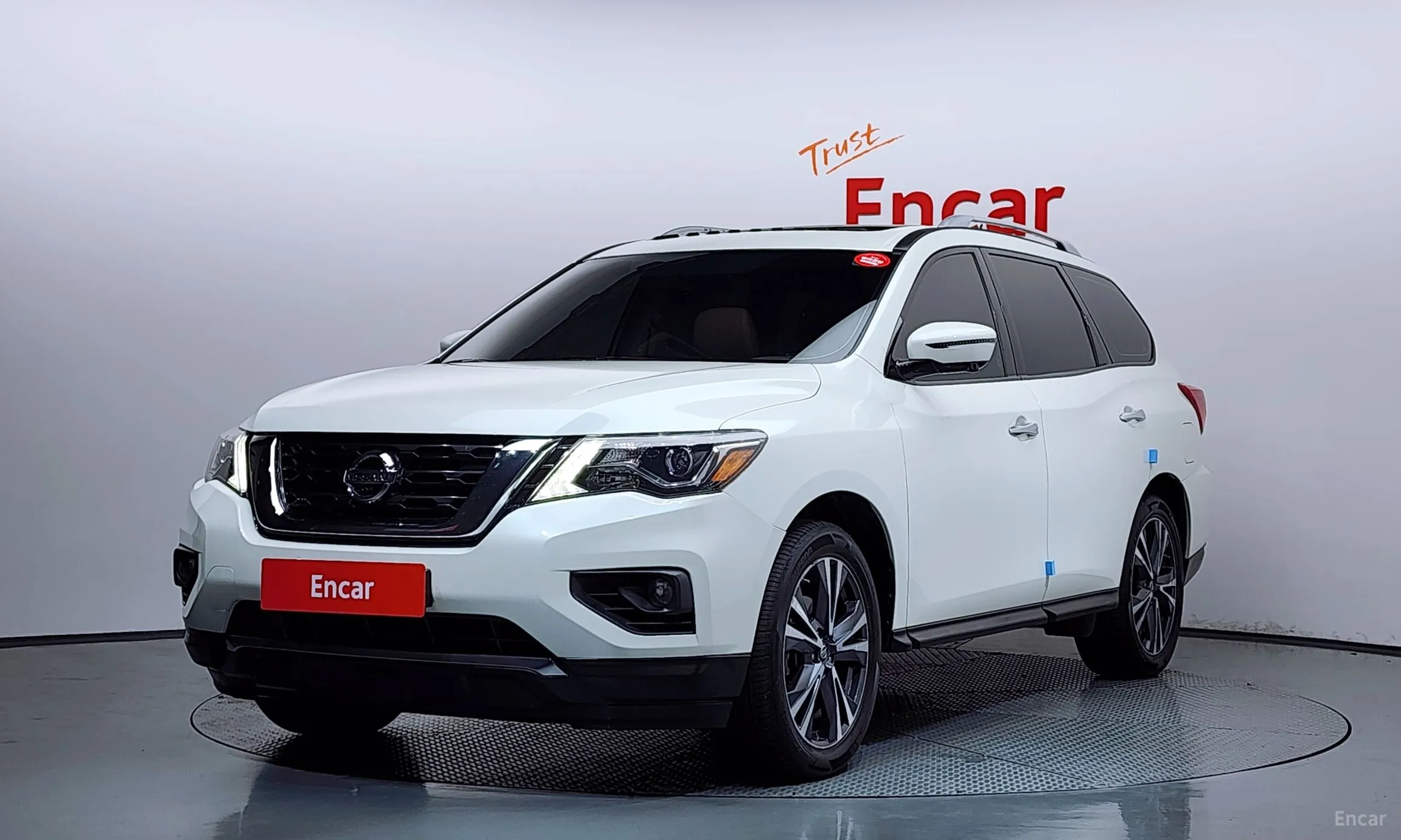 Nissan Pathfinder Gen 4