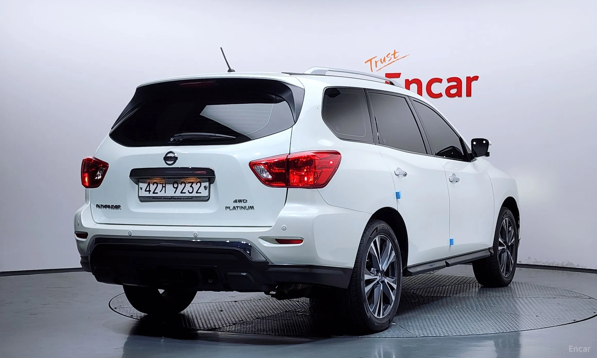 Nissan Pathfinder Gen 4