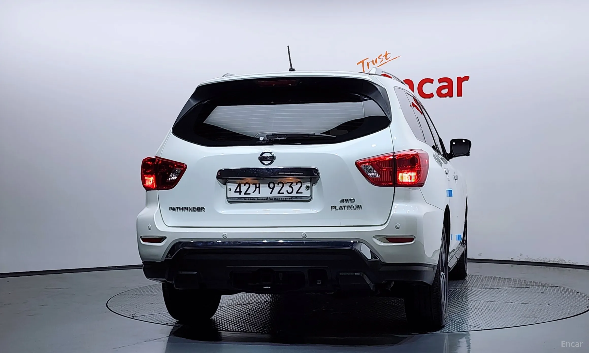 Nissan Pathfinder Gen 4 превью 4