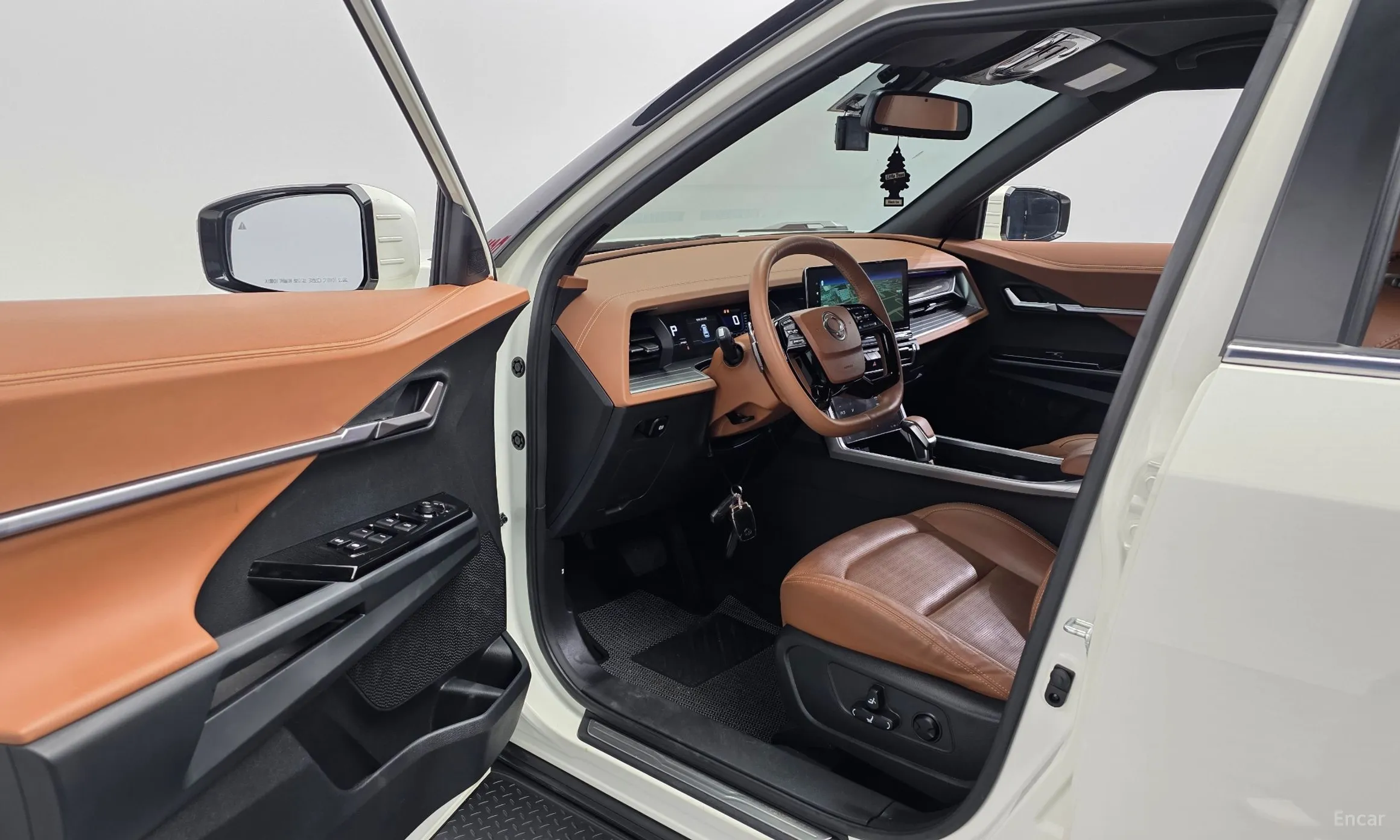 KG Mobility (SsangYong) Torres превью 10