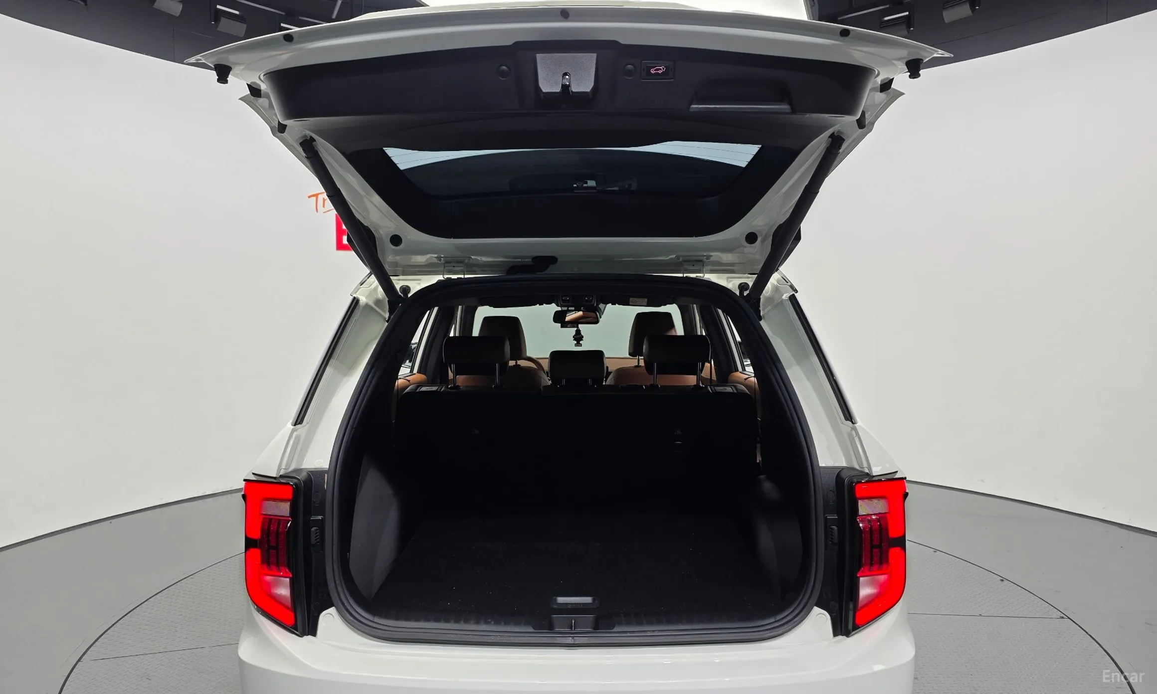 KG Mobility (SsangYong) Torres превью 20