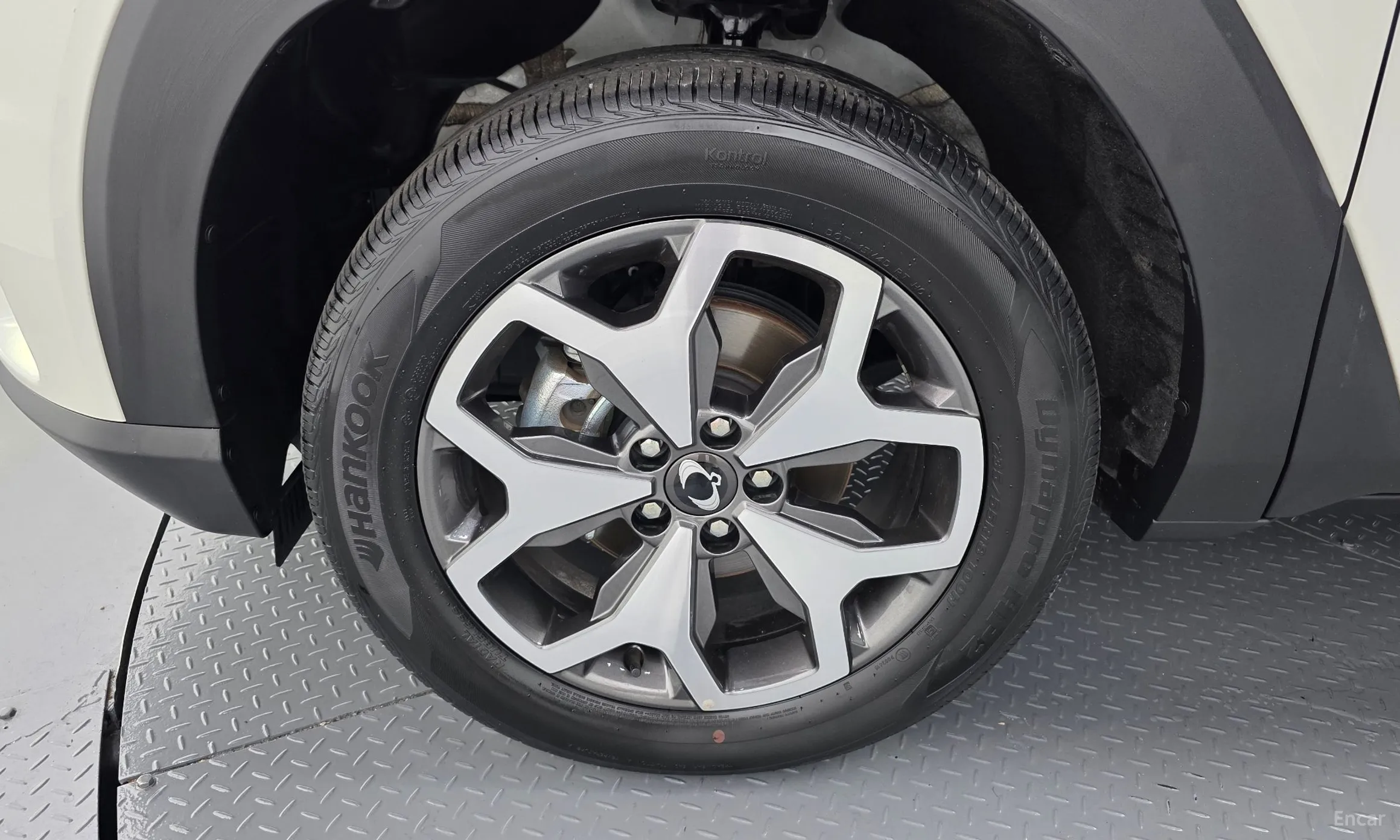 KG Mobility (SsangYong) Torres превью 5