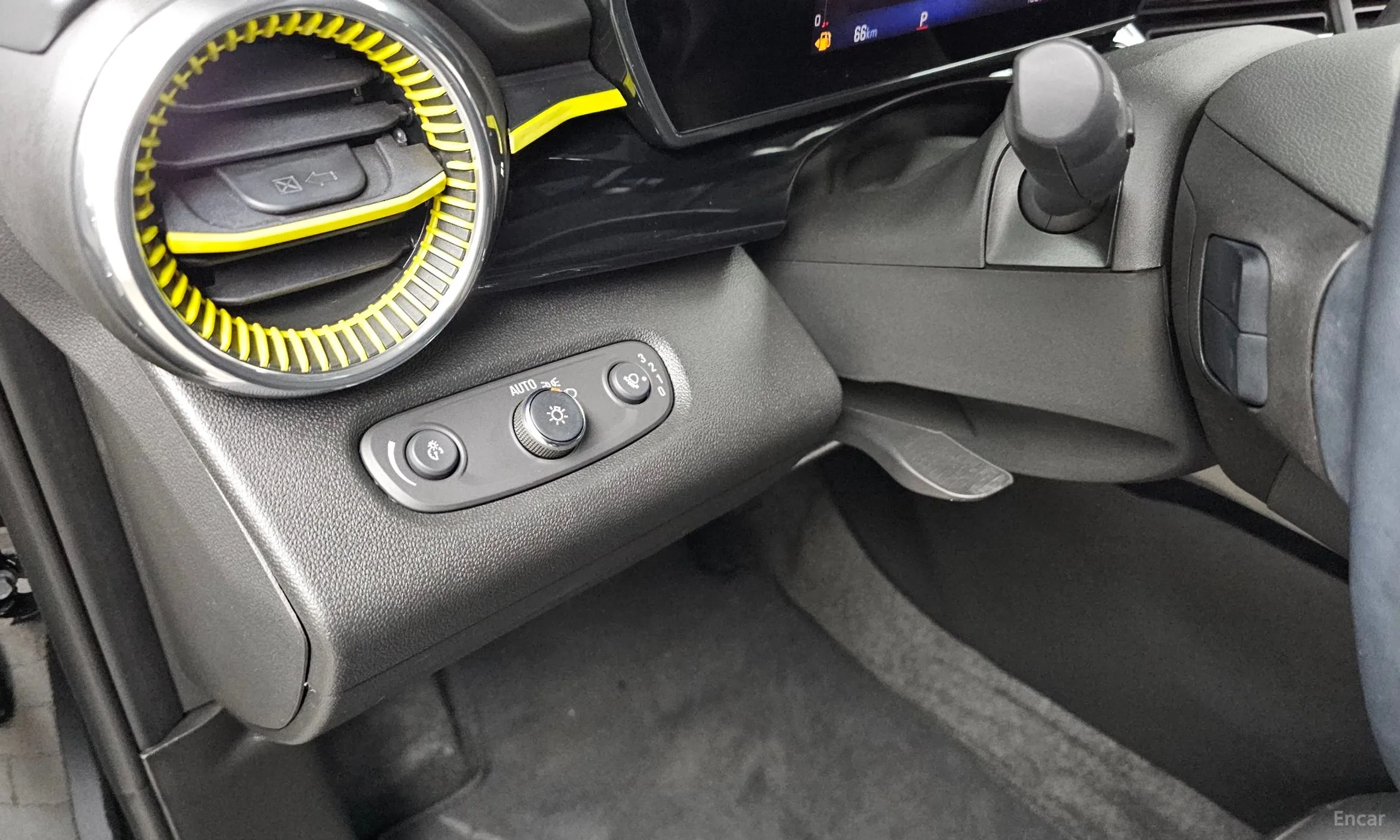 Chevrolet (GM Daewoo) Trax Crossover превью 20