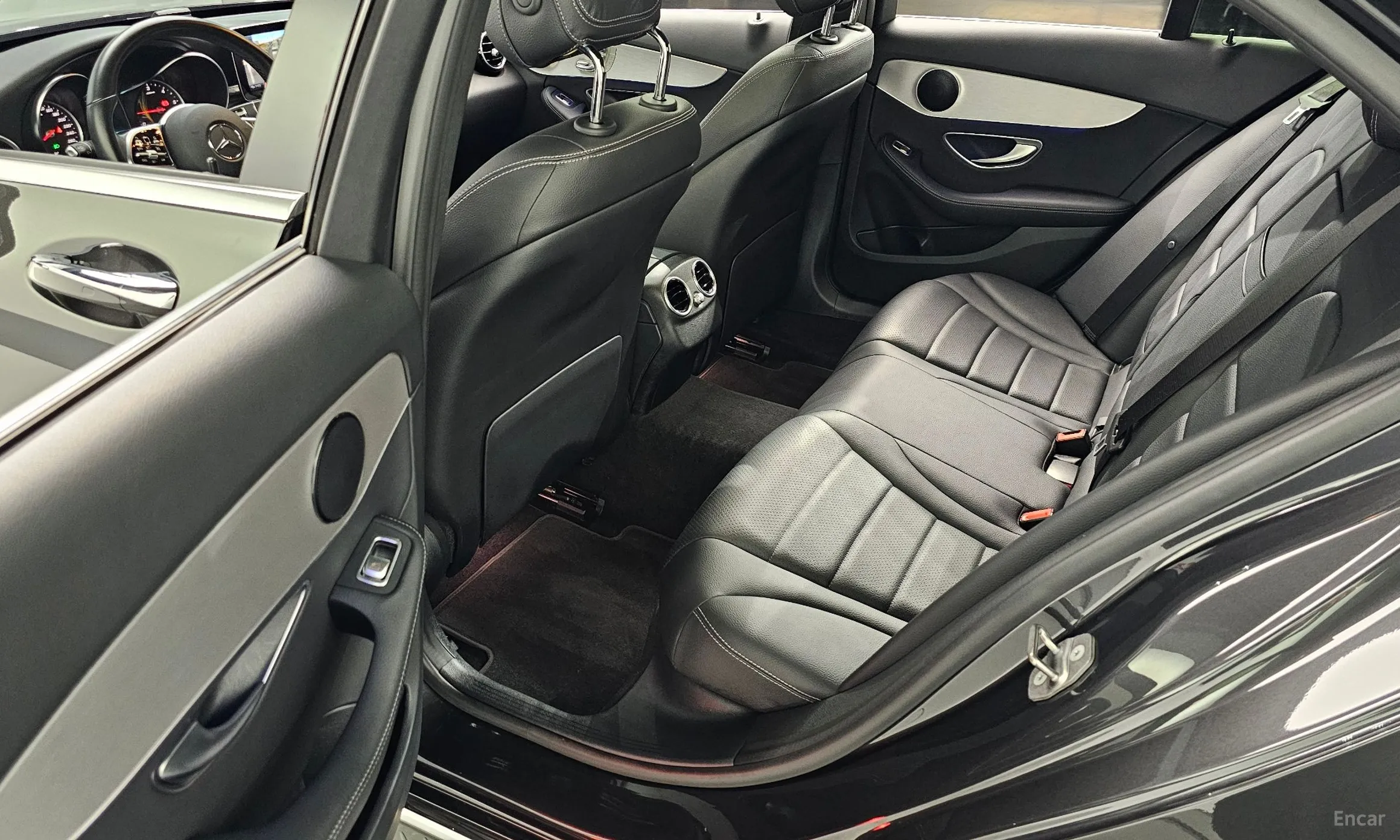 Mercedes Benz C-Class W205 превью 11
