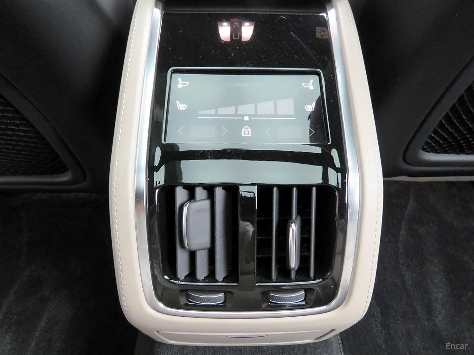 Volvo S90 превью 14