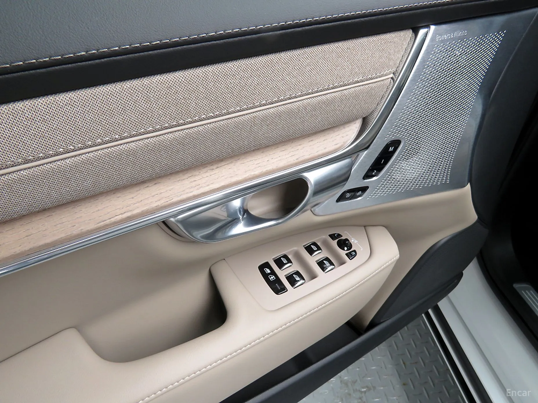 Volvo S90 превью 16