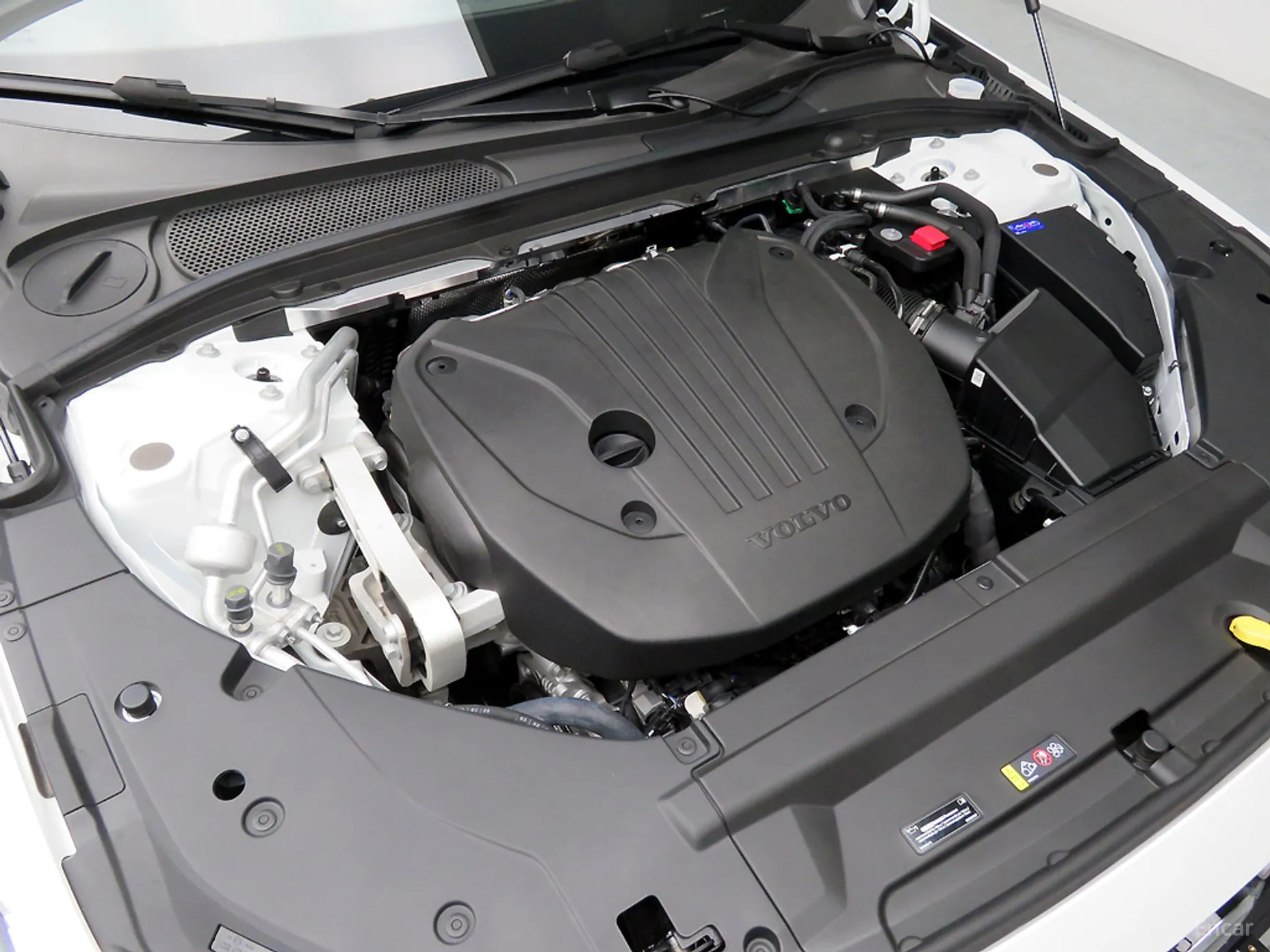 Volvo S90 превью 5