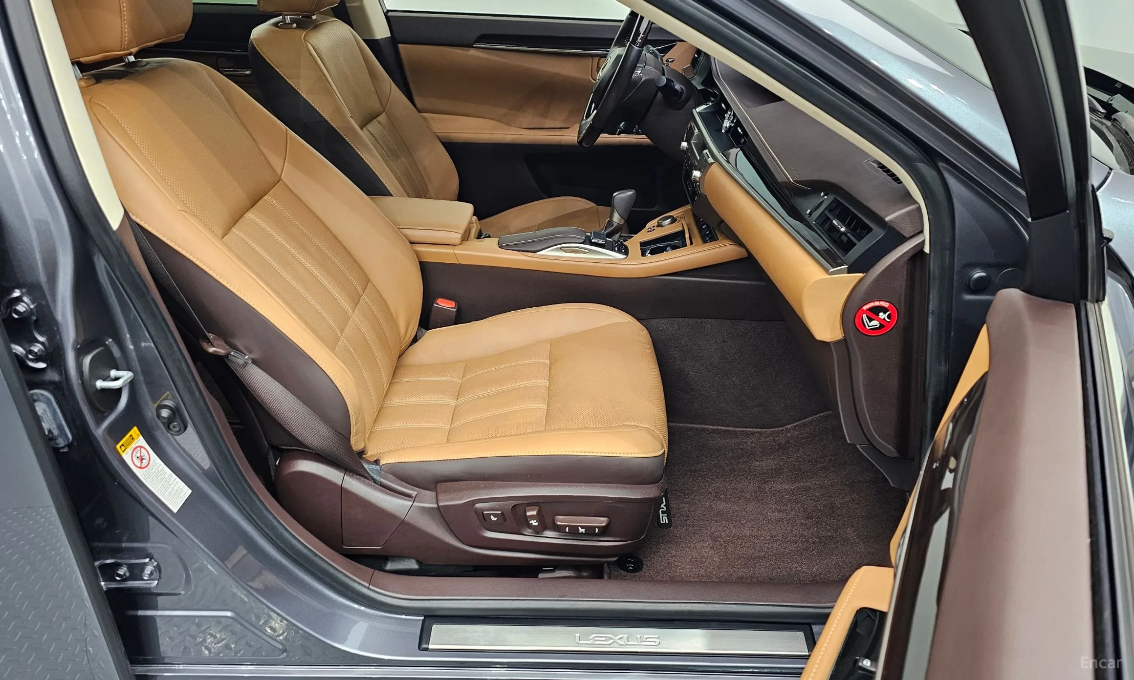 Lexus New ES300h превью 11