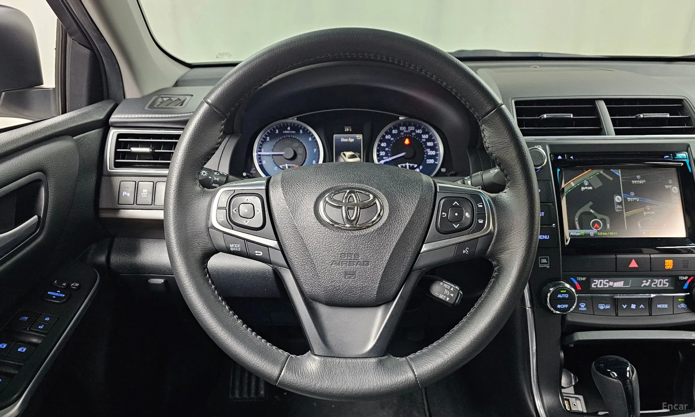 Toyota New Camry превью 13