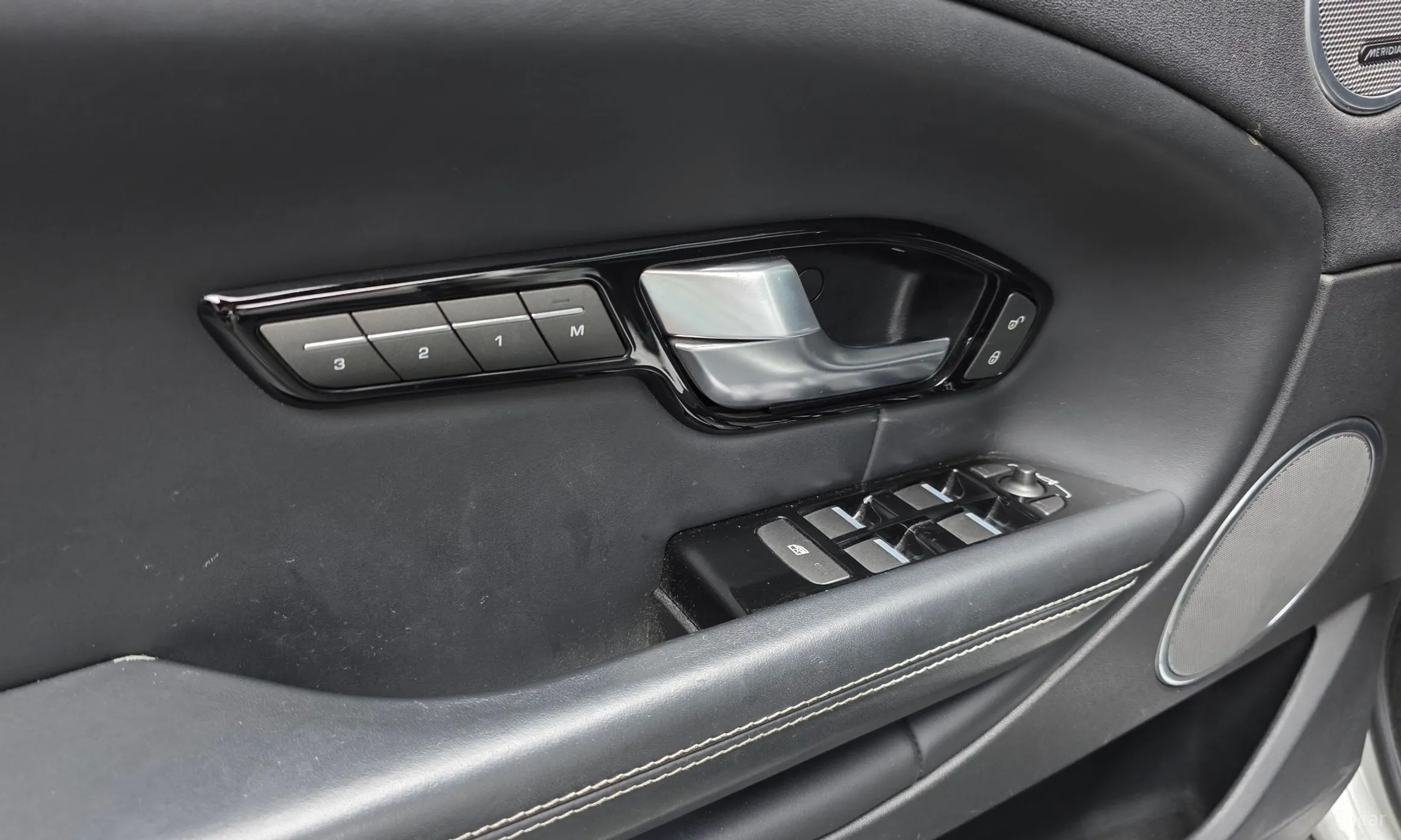 Land Rover Range Rover Evoque превью 16