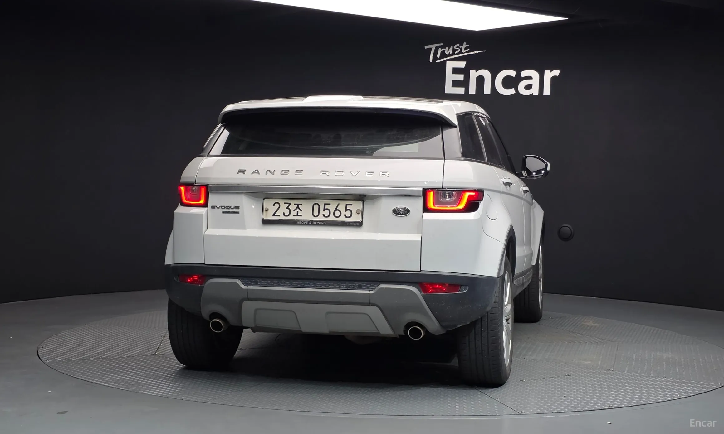 Land Rover Range Rover Evoque превью 4