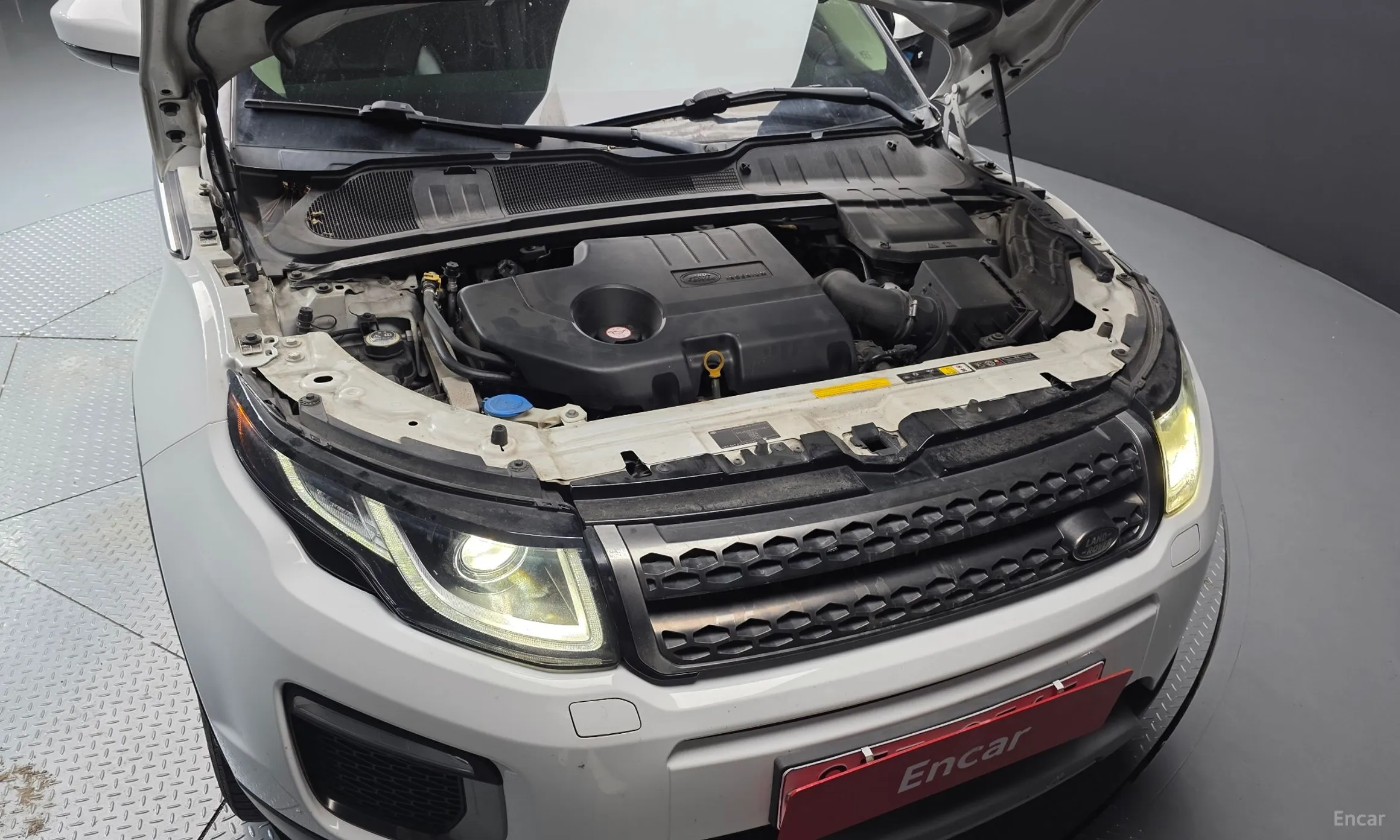 Land Rover Range Rover Evoque превью 6