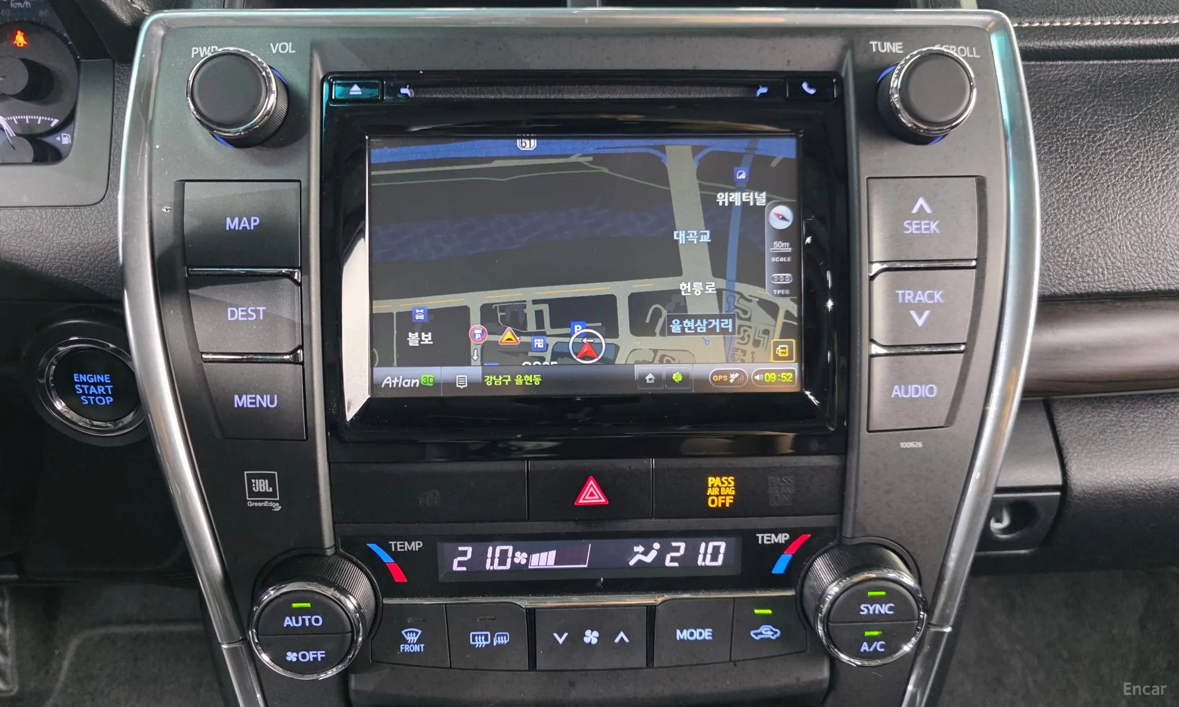 Toyota New Camry превью 14
