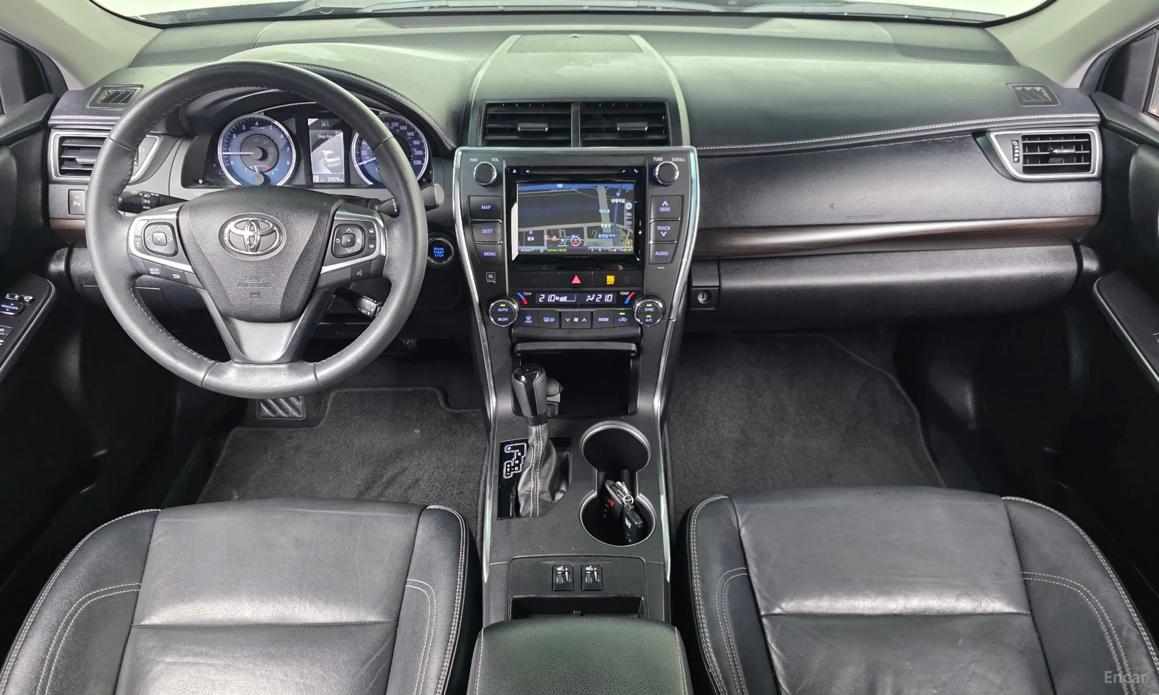 Toyota New Camry превью 7