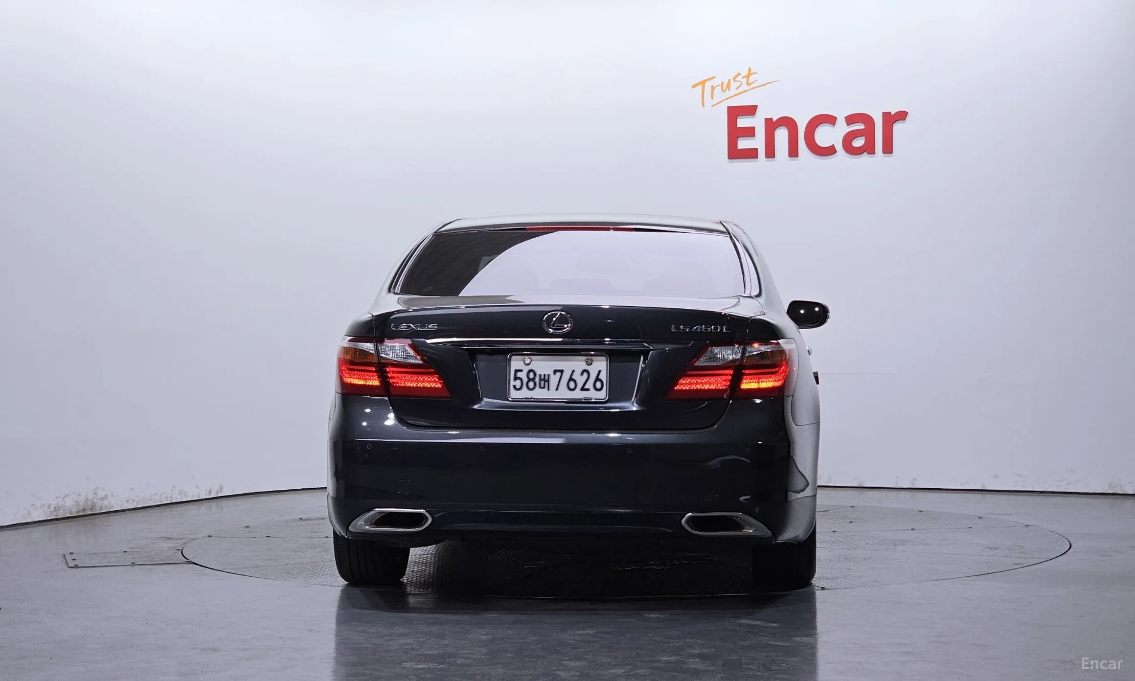 Lexus LS460L превью 4