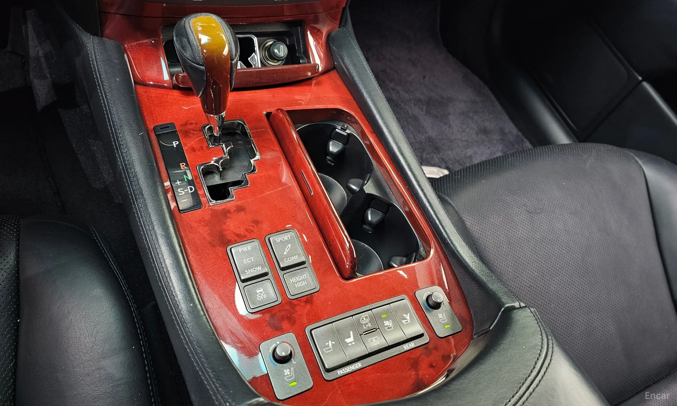 Lexus LS460L превью 9