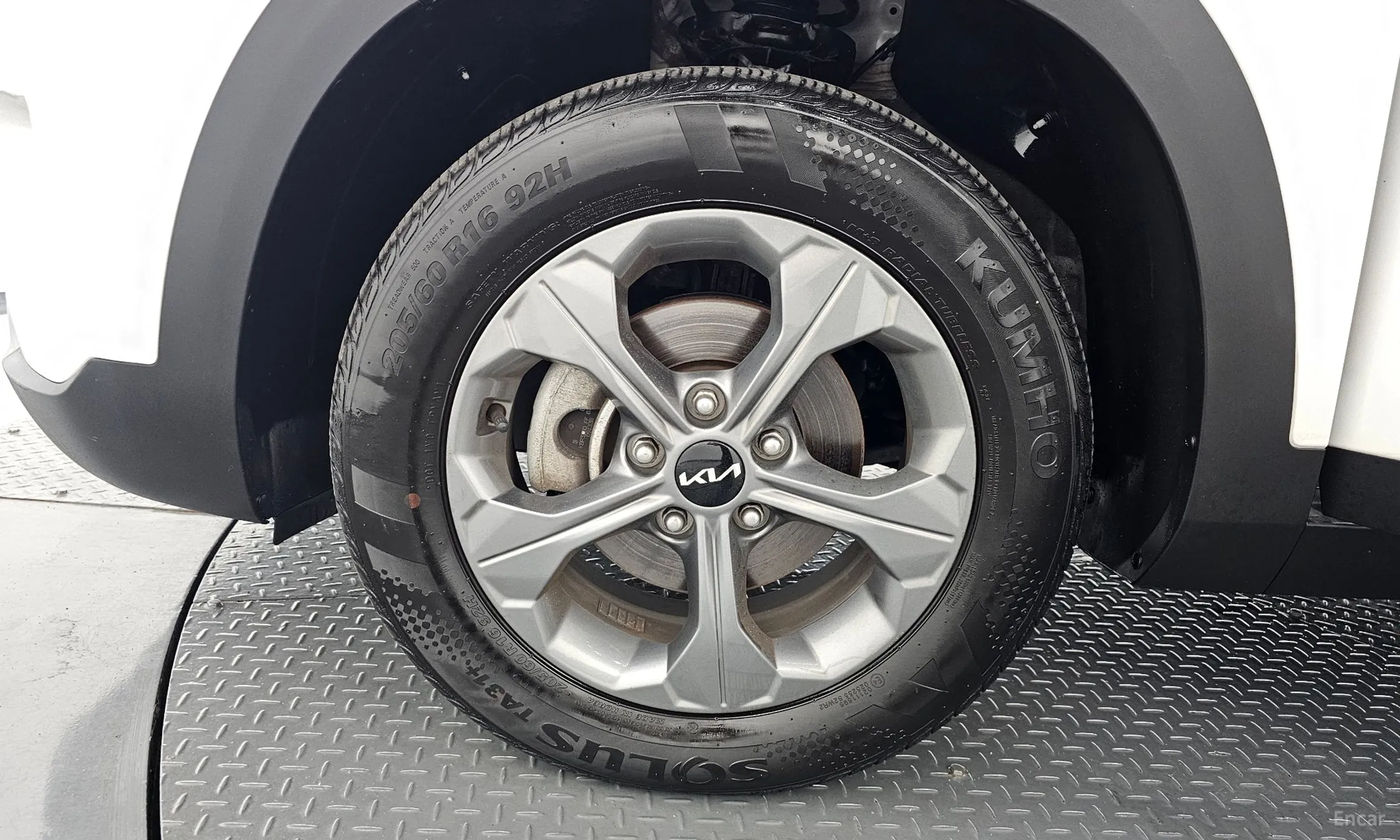 Kia Seltos превью 5