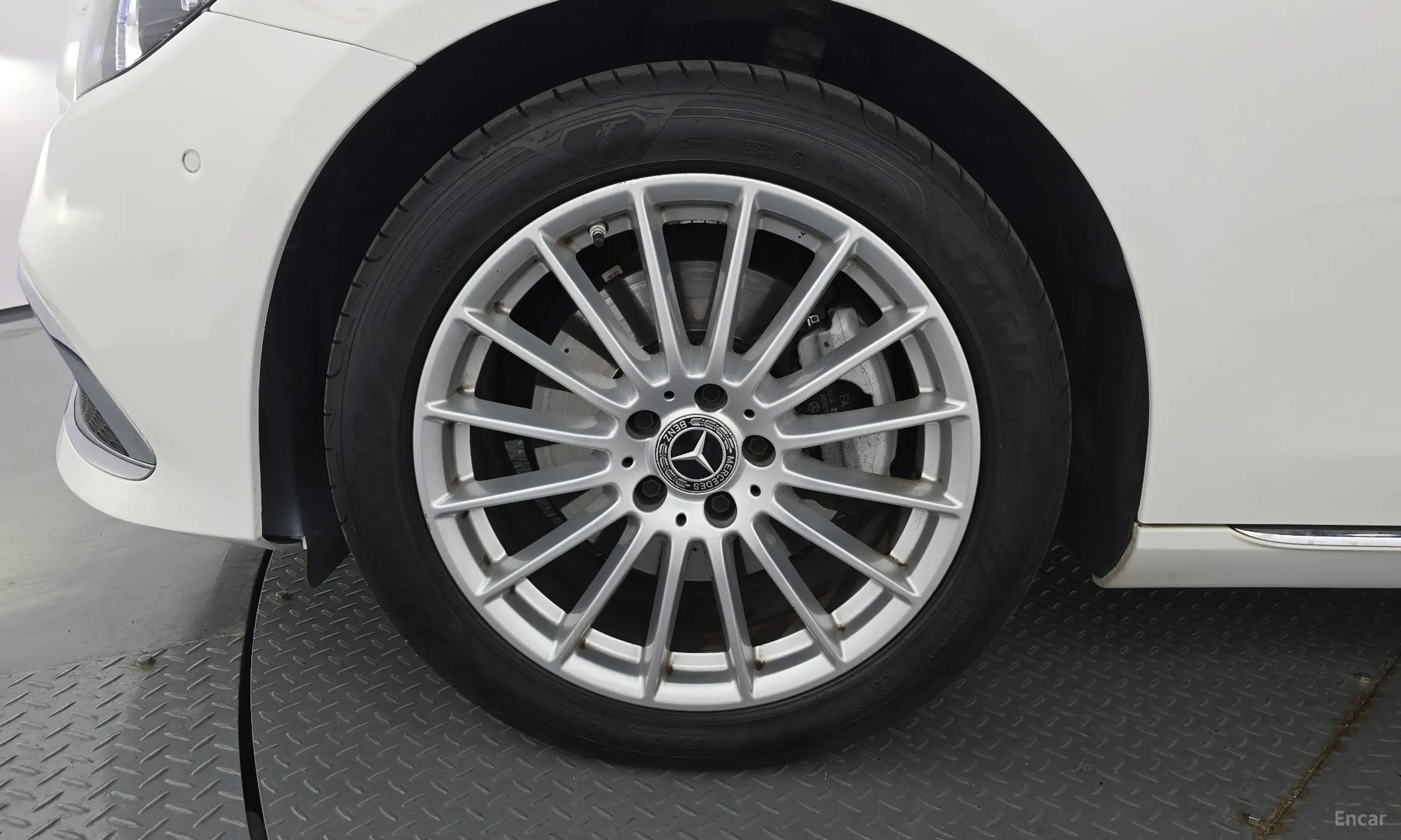 Mercedes Benz E-Class W213 превью 5