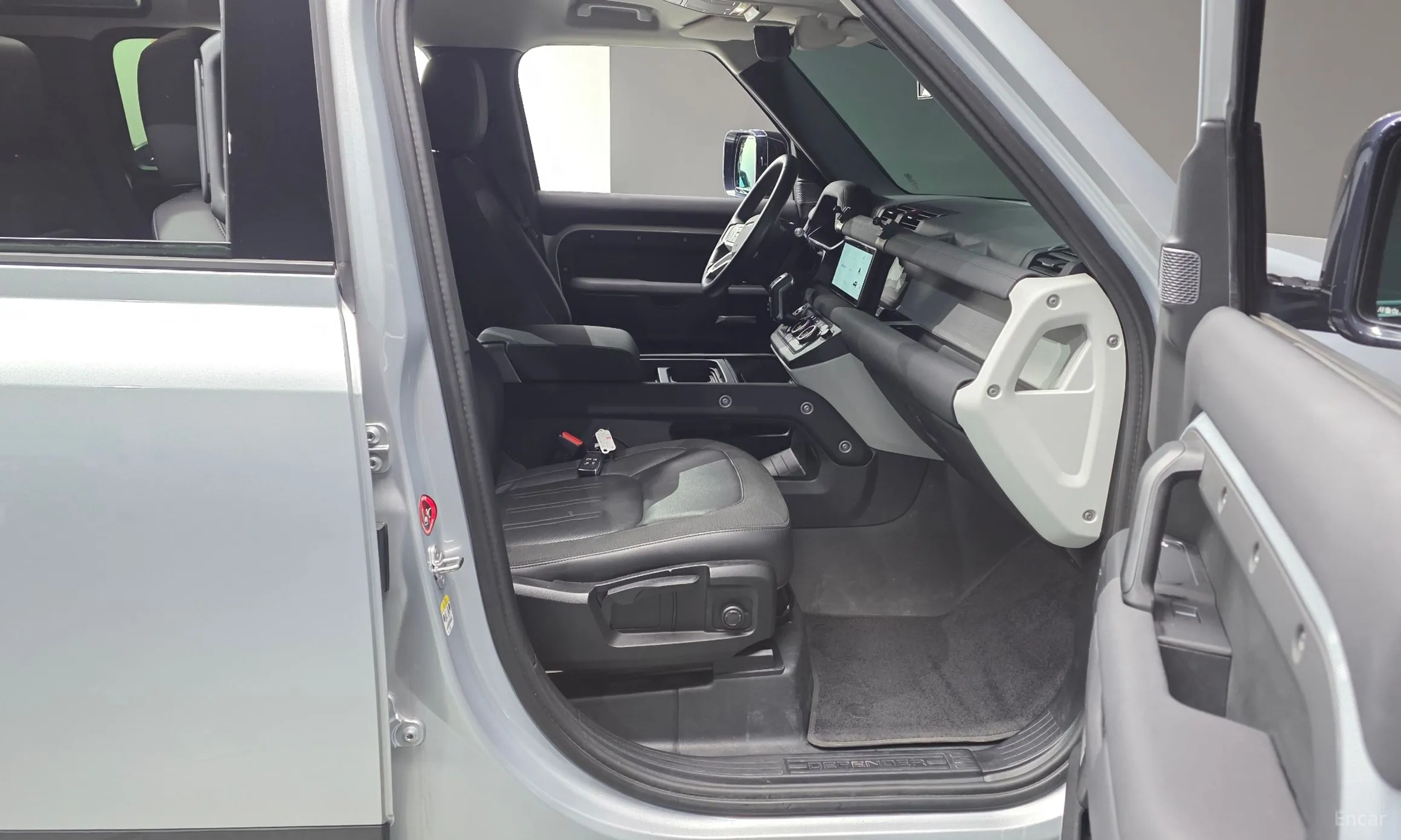 Land Rover Defender (L663) превью 11