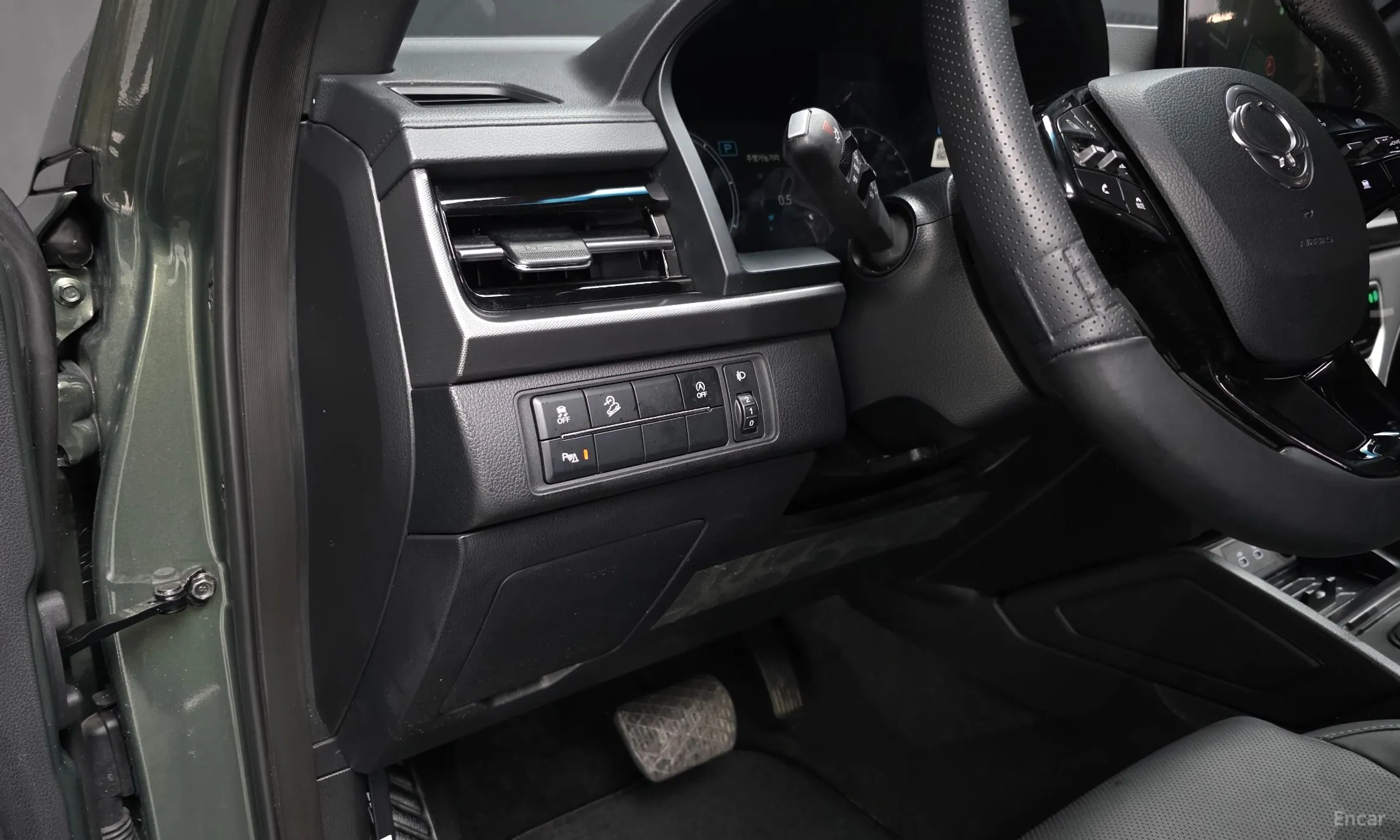 KG Mobility (SsangYong) Rexton Sports Khan превью 13