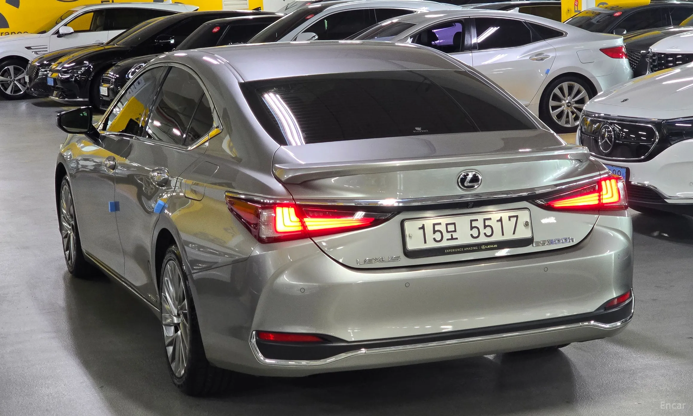 Lexus ES300h 7th Generation превью 4