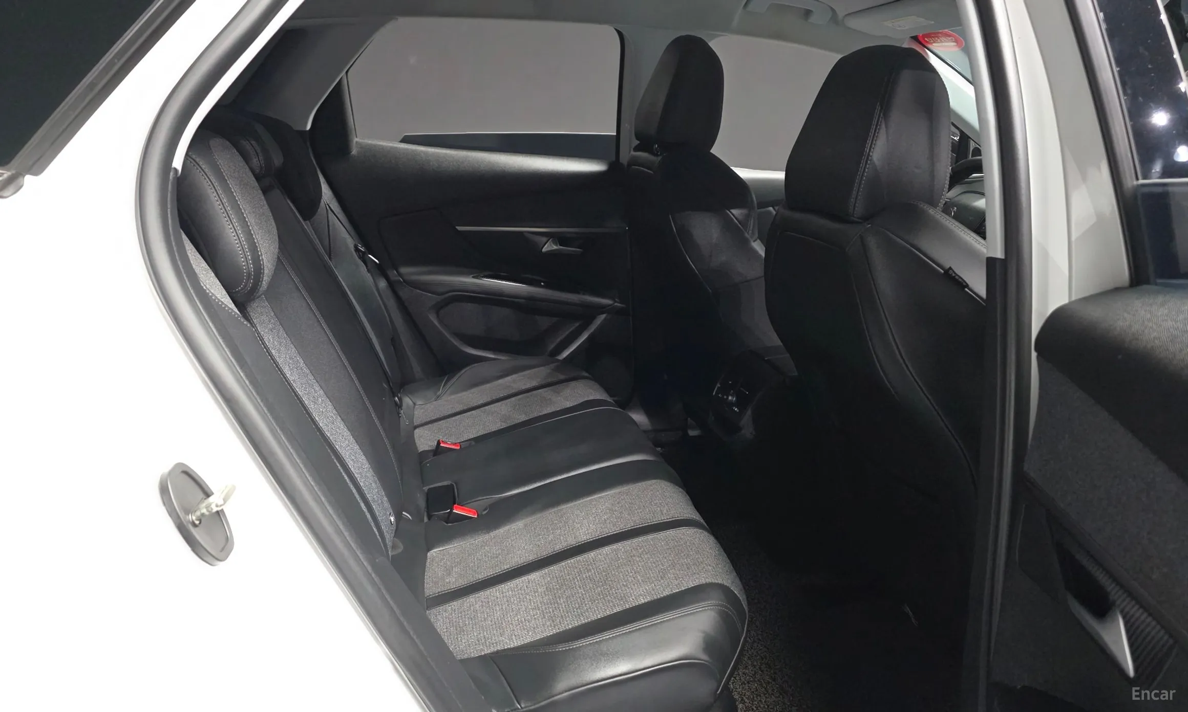 Peugeot 3008 2nd generation превью 12