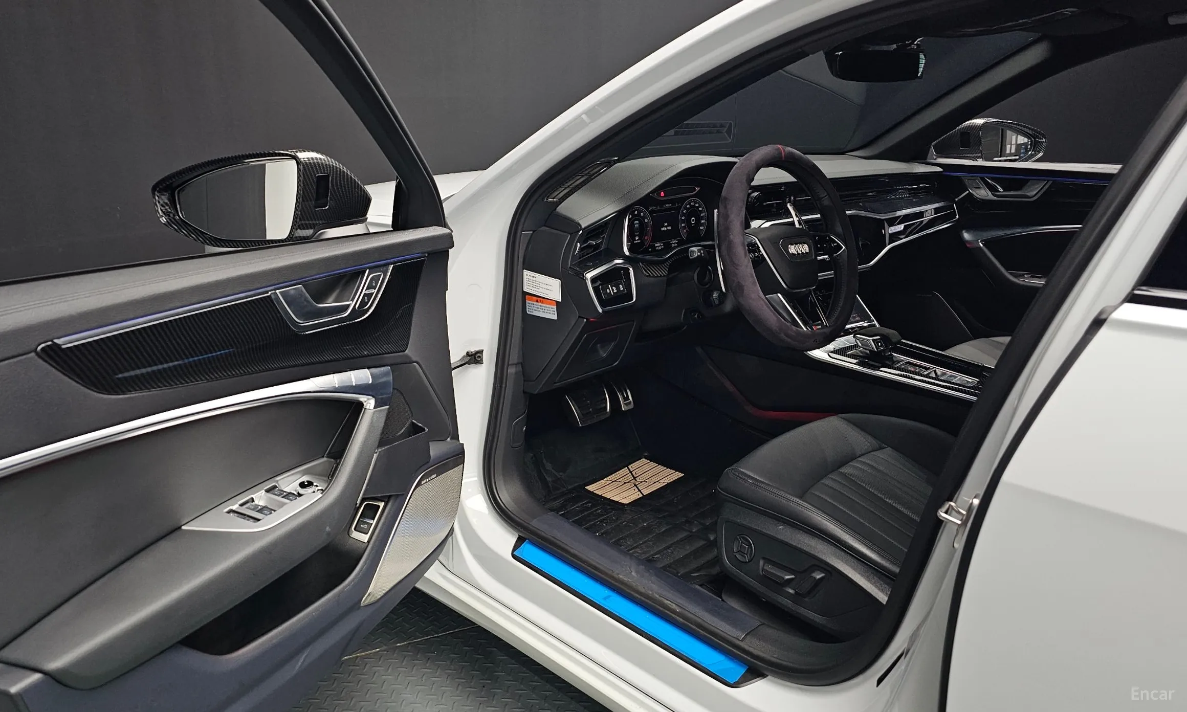 Audi A6 (C8) превью 10
