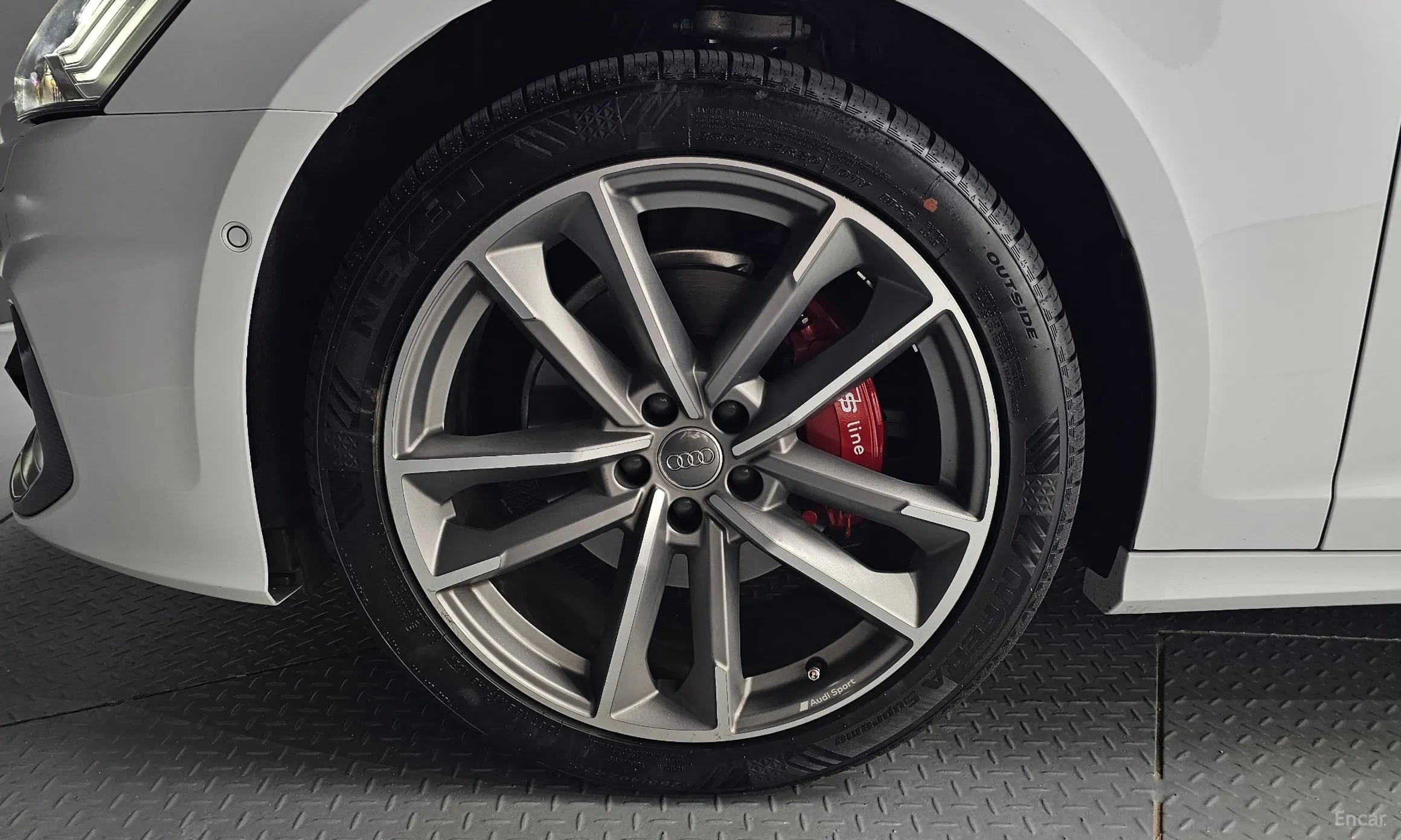 Audi A6 (C8) превью 5