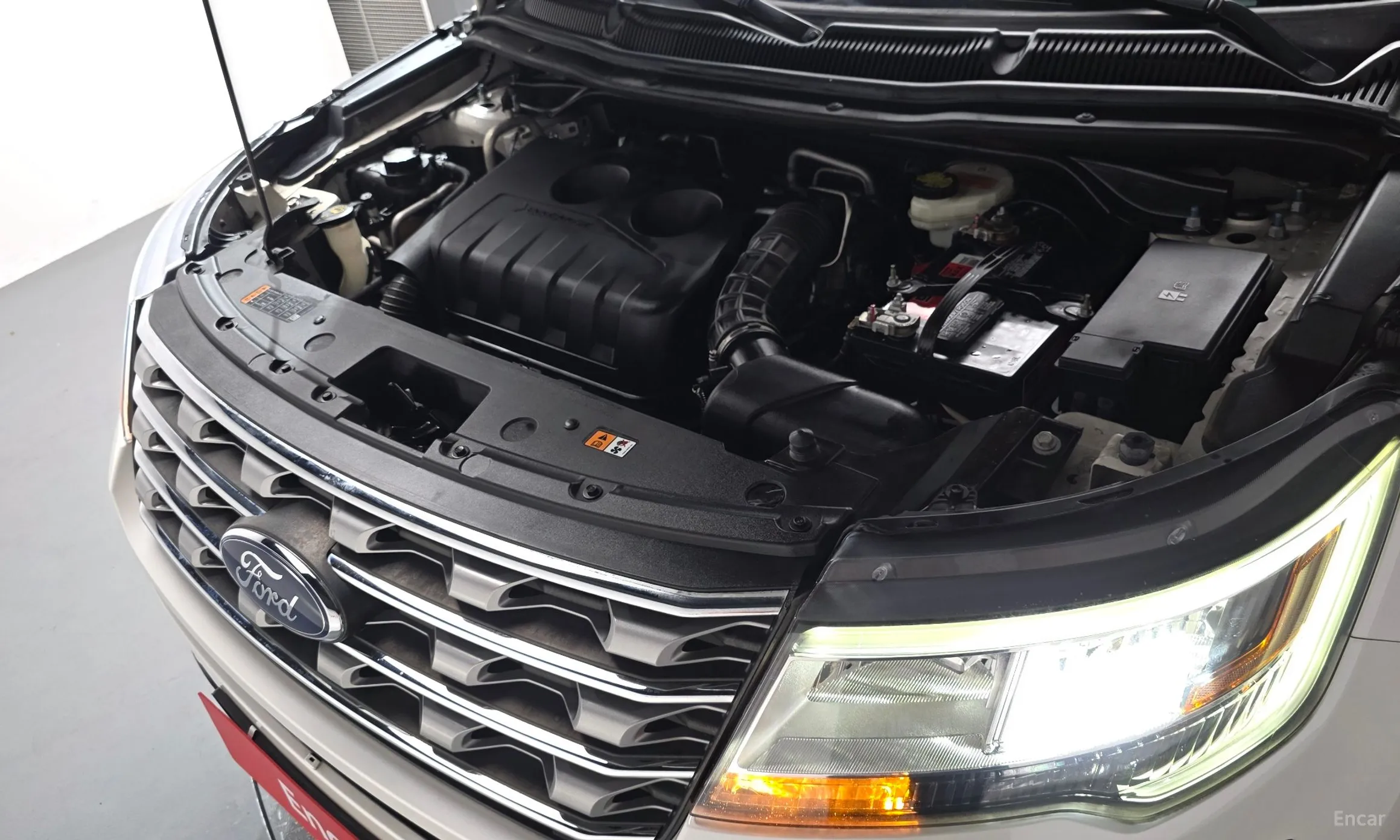 Ford Explorer превью 6