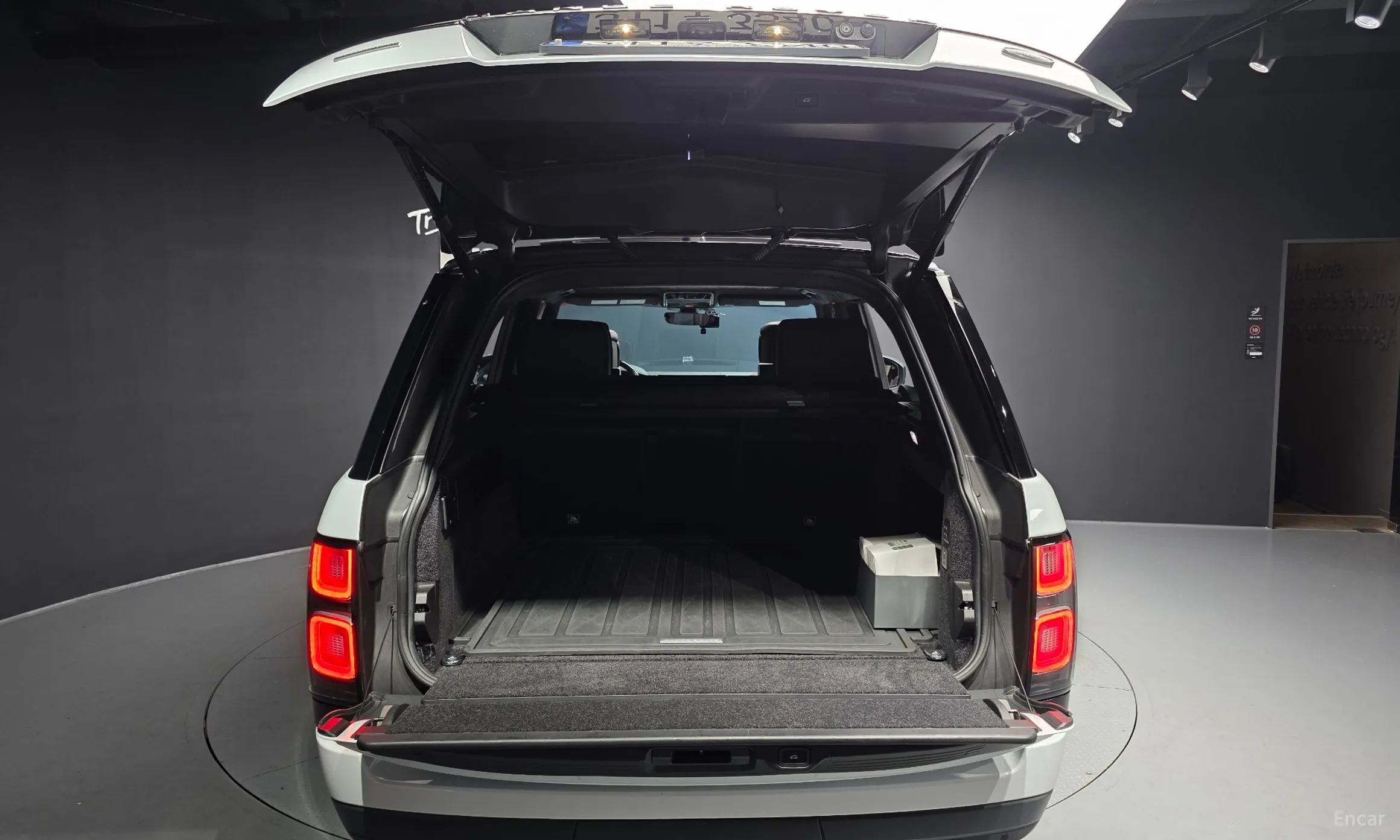 Land Rover Range Rover 4th Generation превью 20