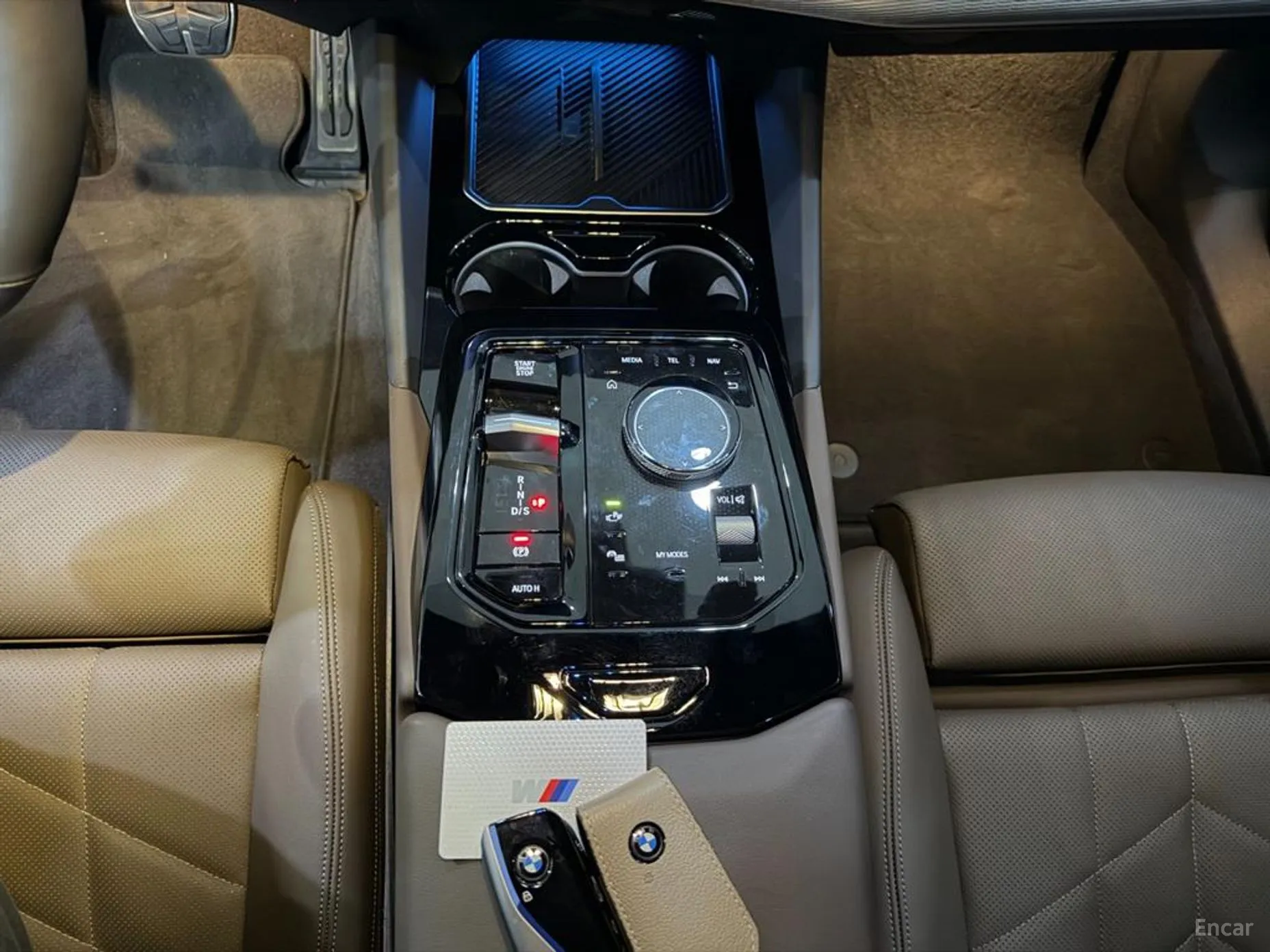 BMW 5 Series (G60) превью 14