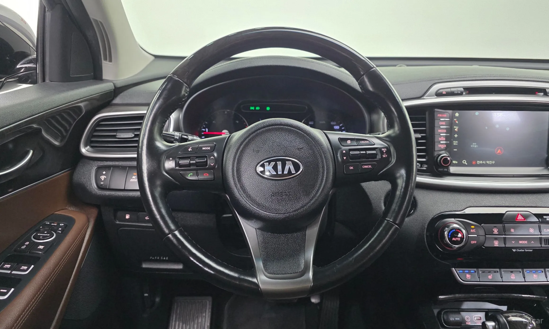 Kia Sorento превью 14