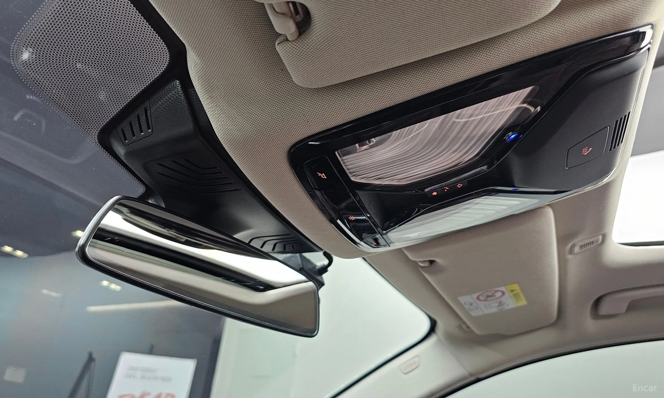 BMW 5 Series (G30) превью 19