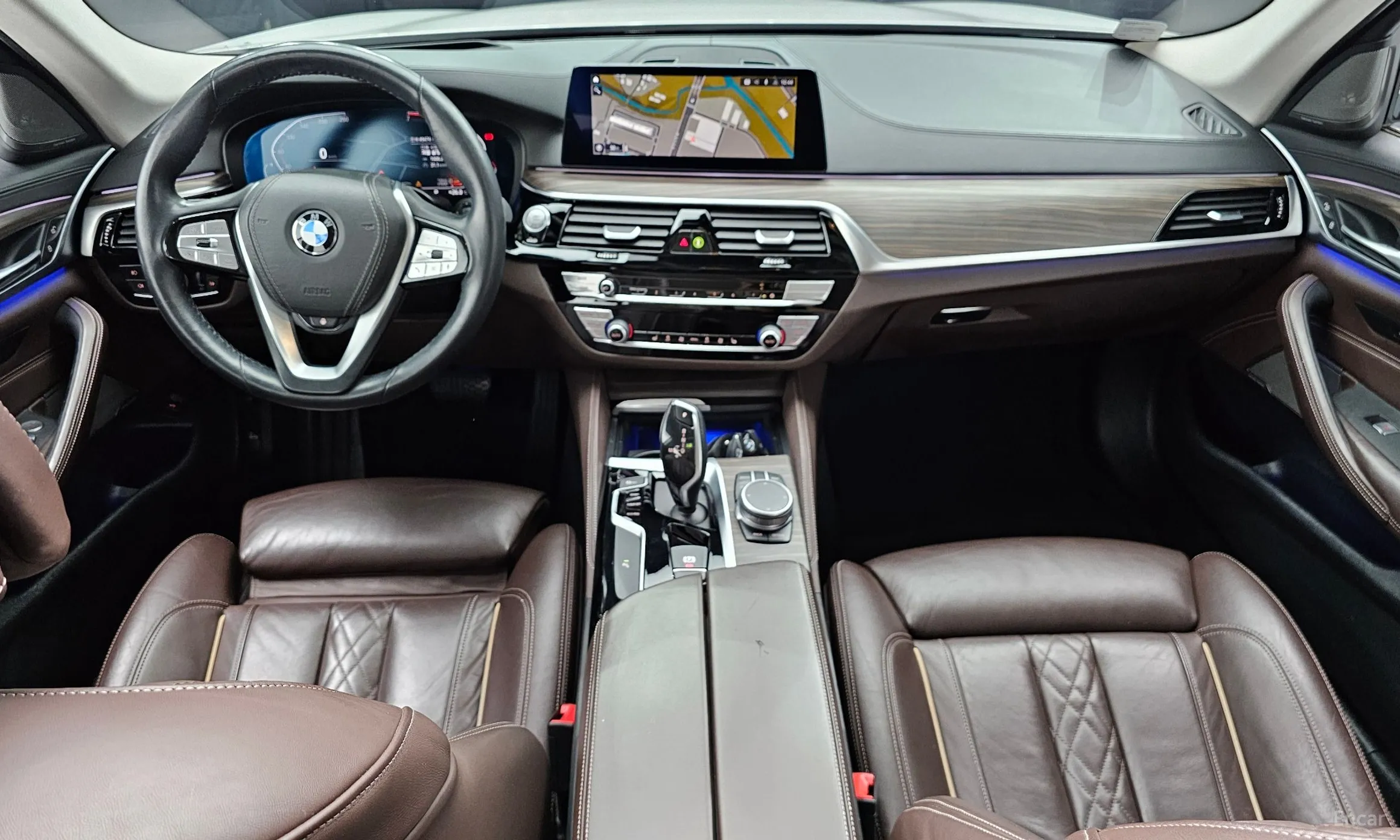 BMW 5 Series (G30) превью 7