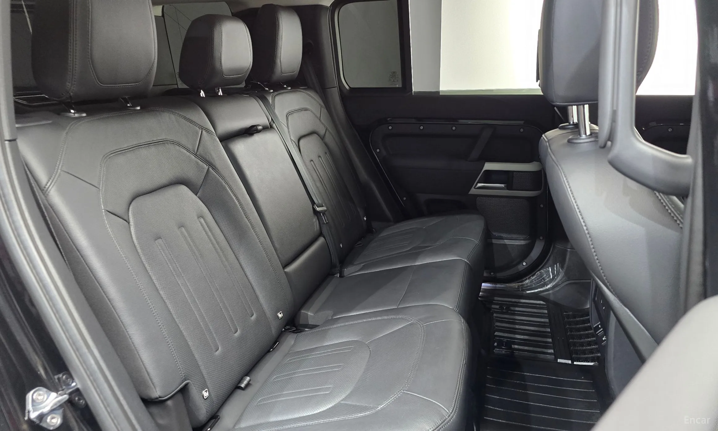 Land Rover Defender (L663) превью 11
