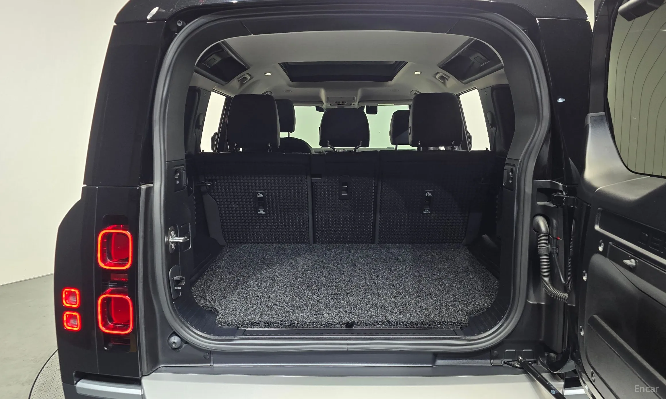 Land Rover Defender (L663) превью 18