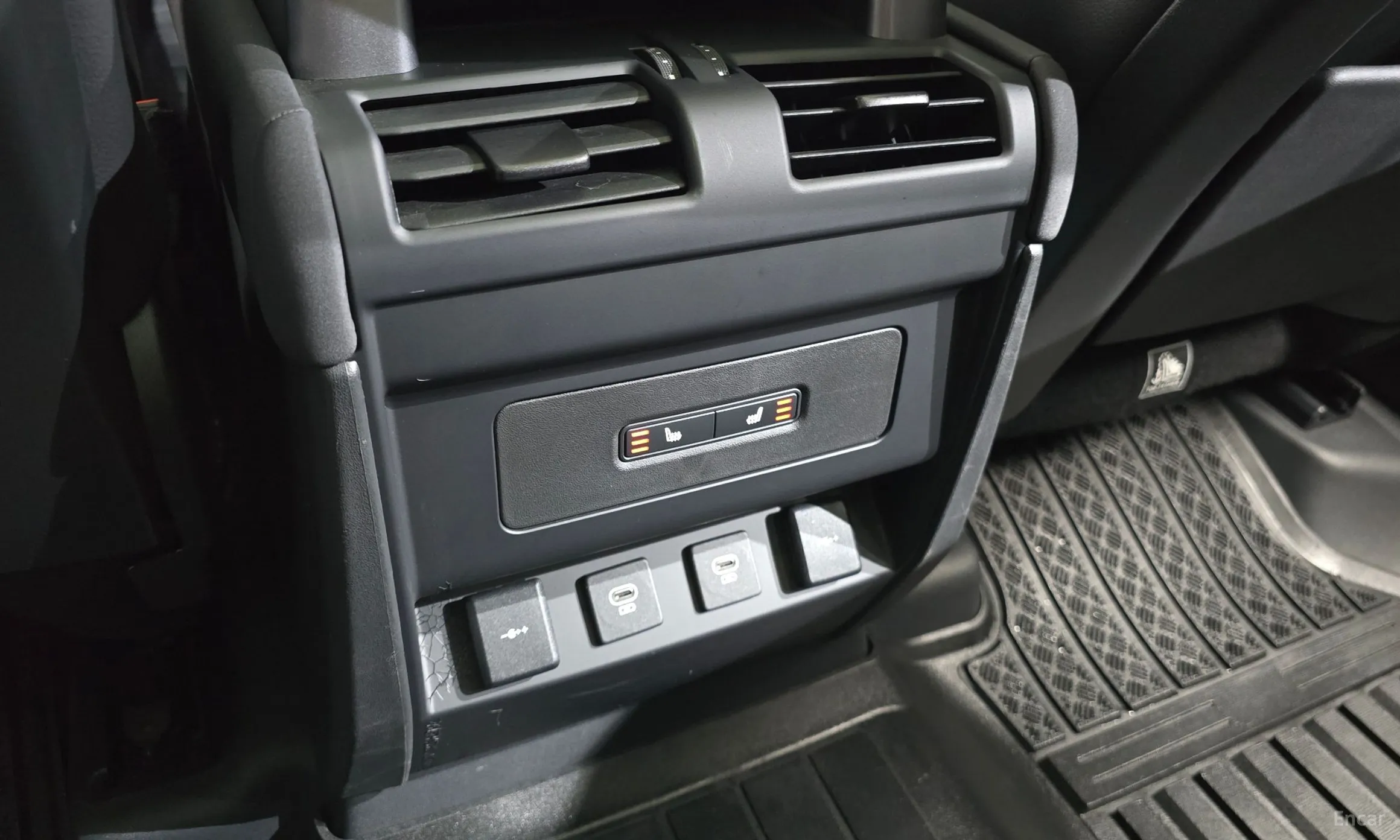Land Rover Defender (L663) превью 19