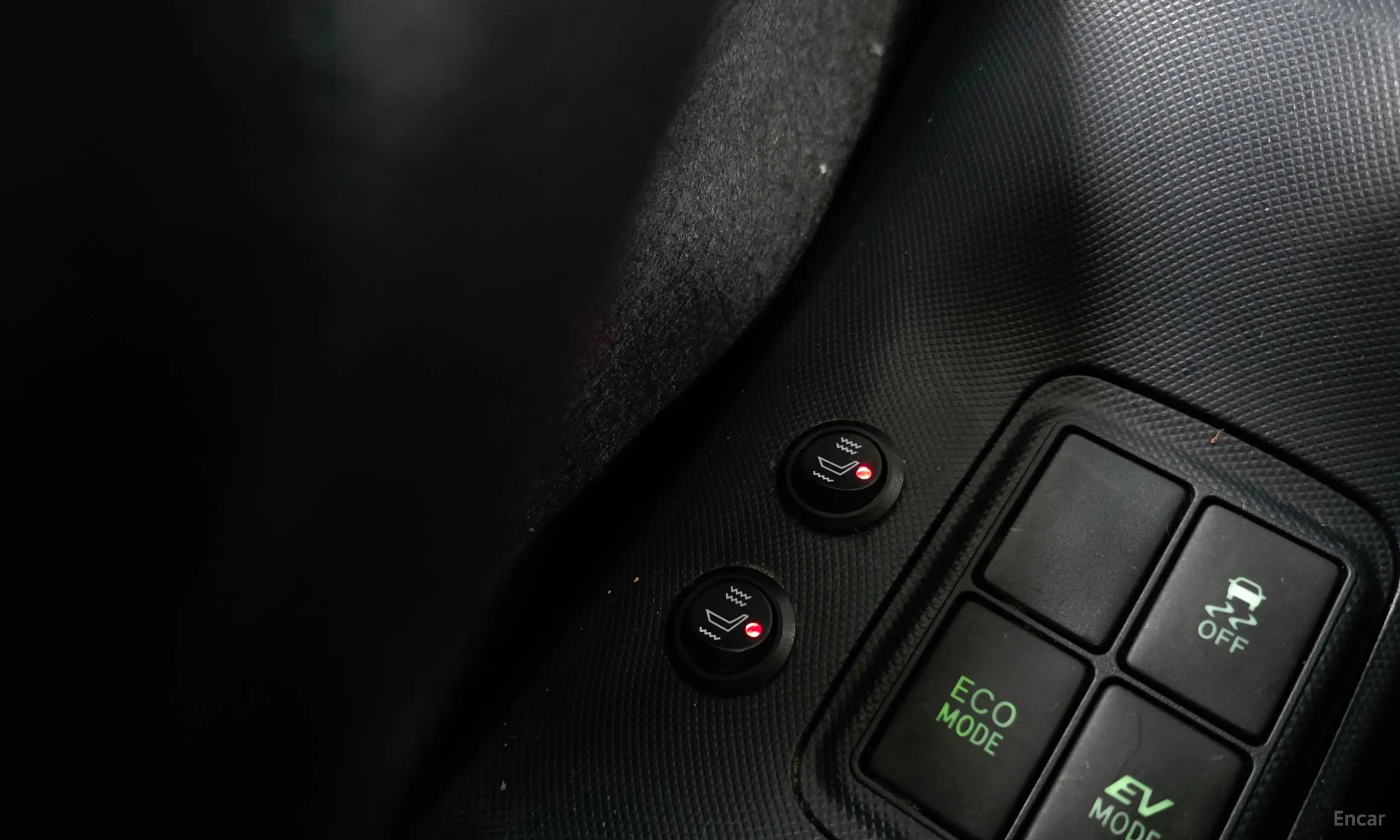Toyota Prius C превью 18