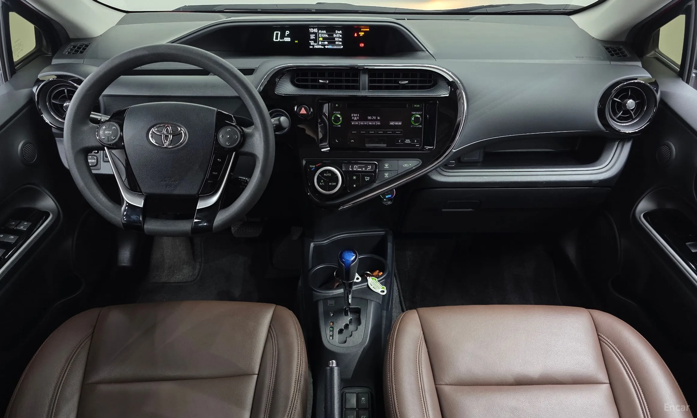 Toyota Prius C превью 7