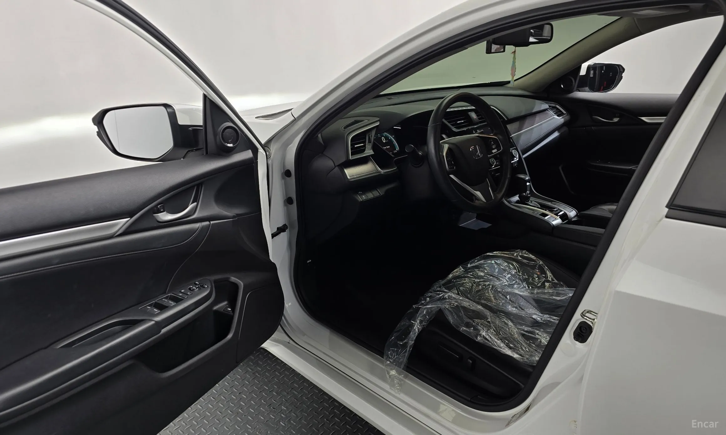 Honda Civic превью 10