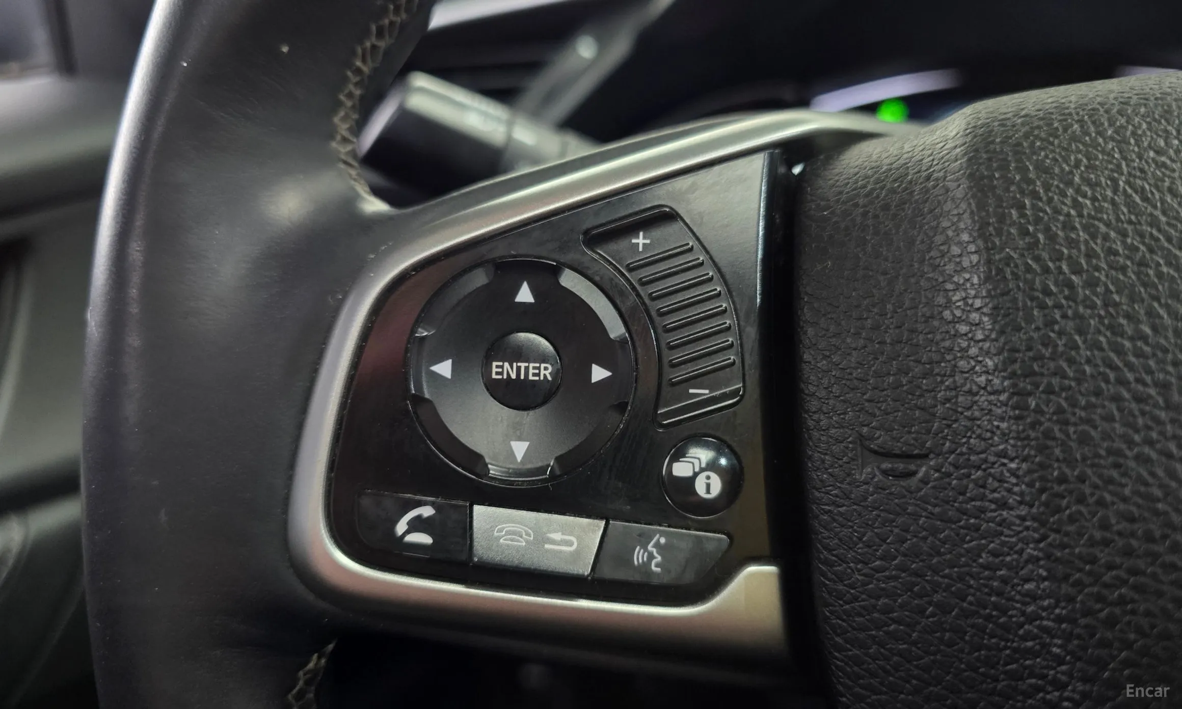 Honda Civic превью 17