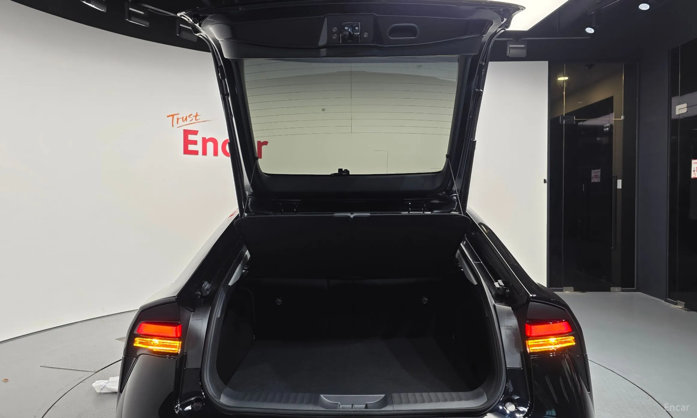 Toyota Prius 5th Generation превью 20