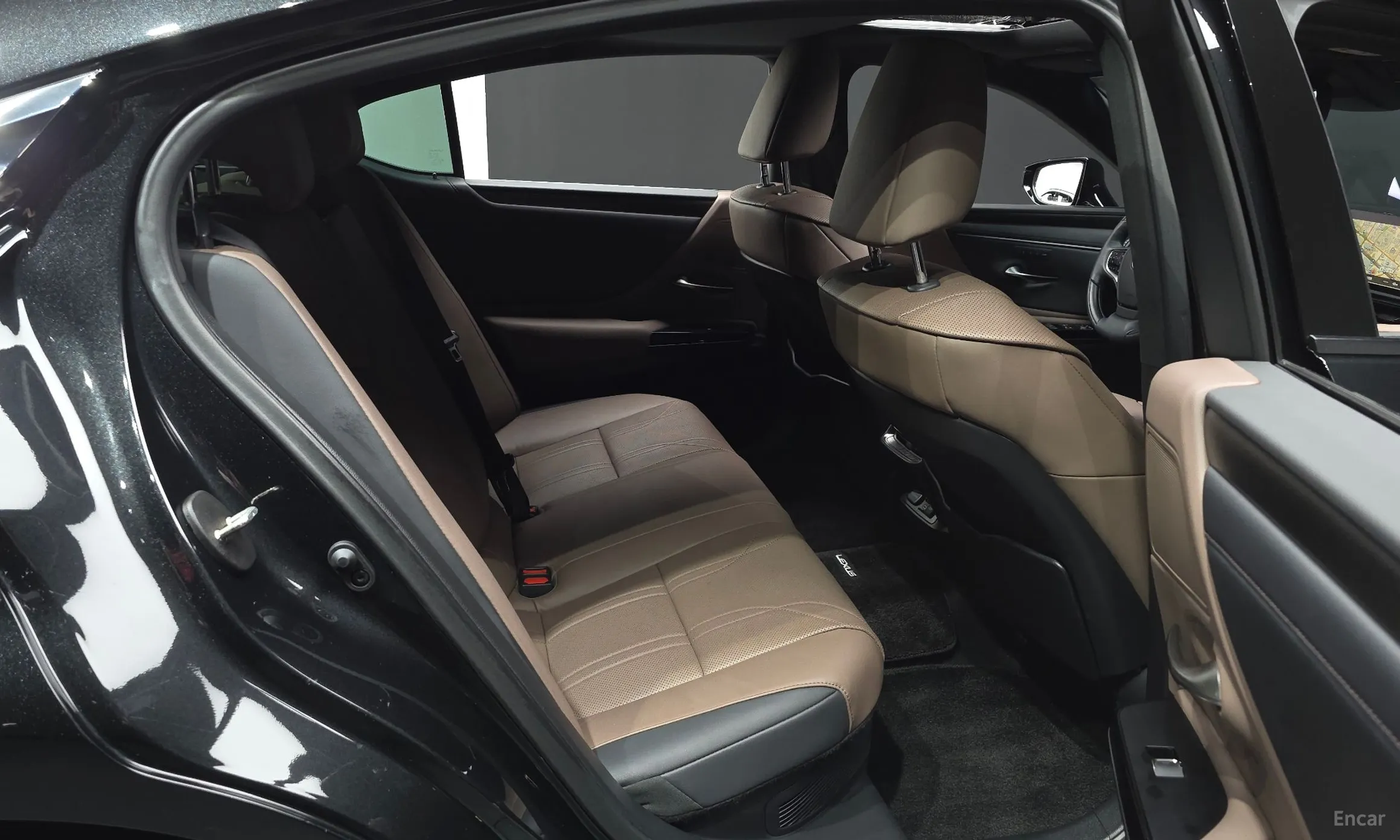 Lexus ES300h 7th Generation превью 11