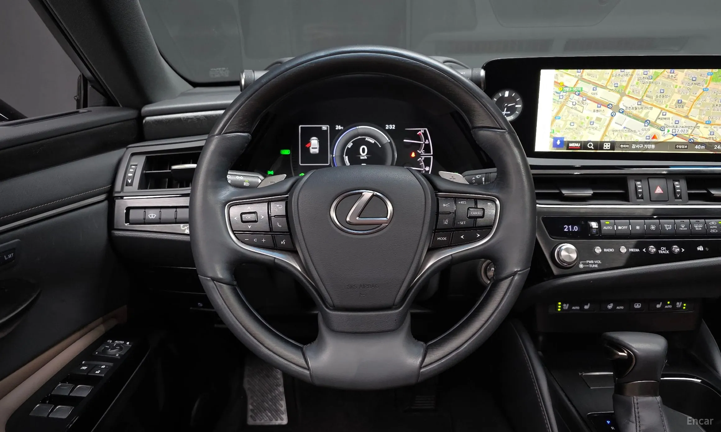 Lexus ES300h 7th Generation превью 14