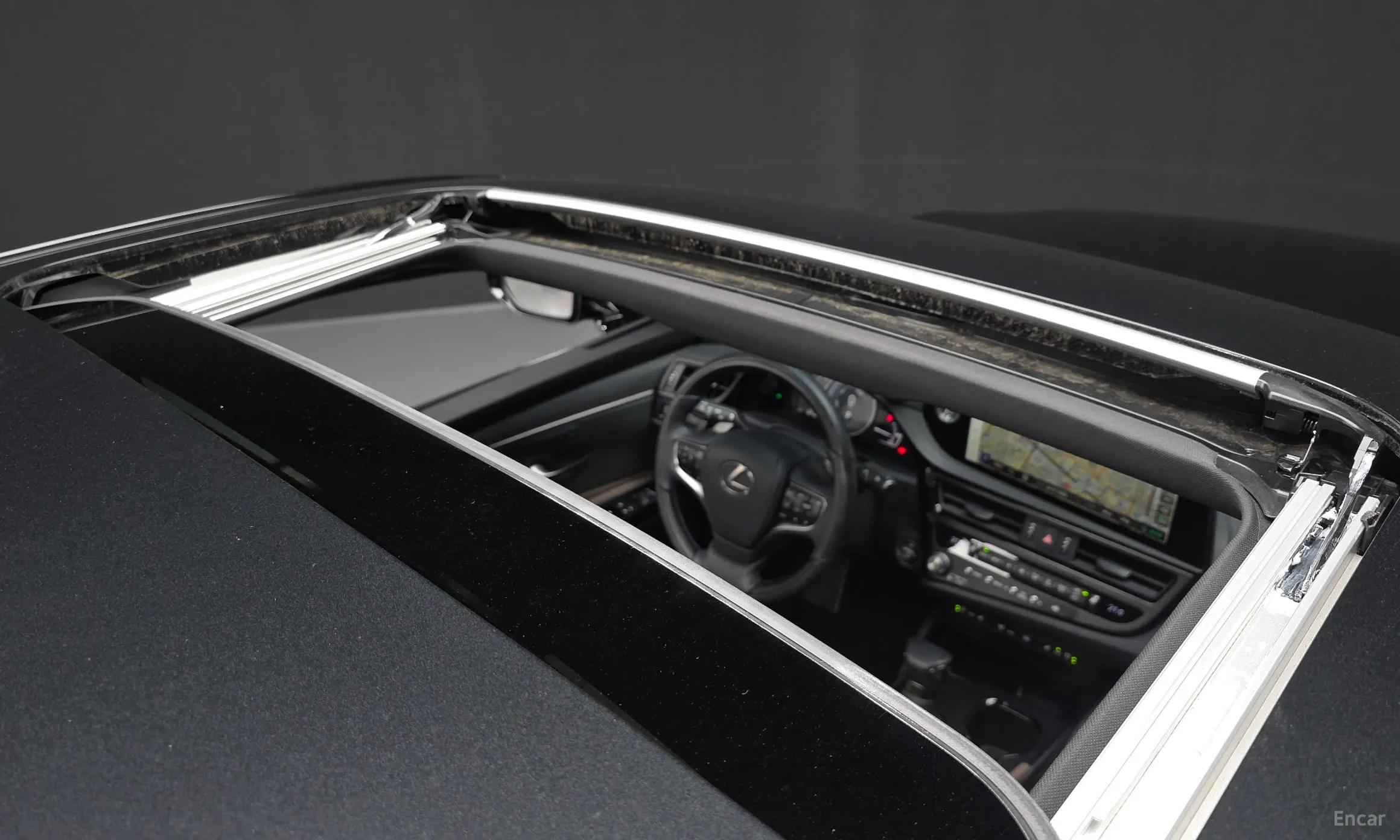Lexus ES300h 7th Generation превью 18