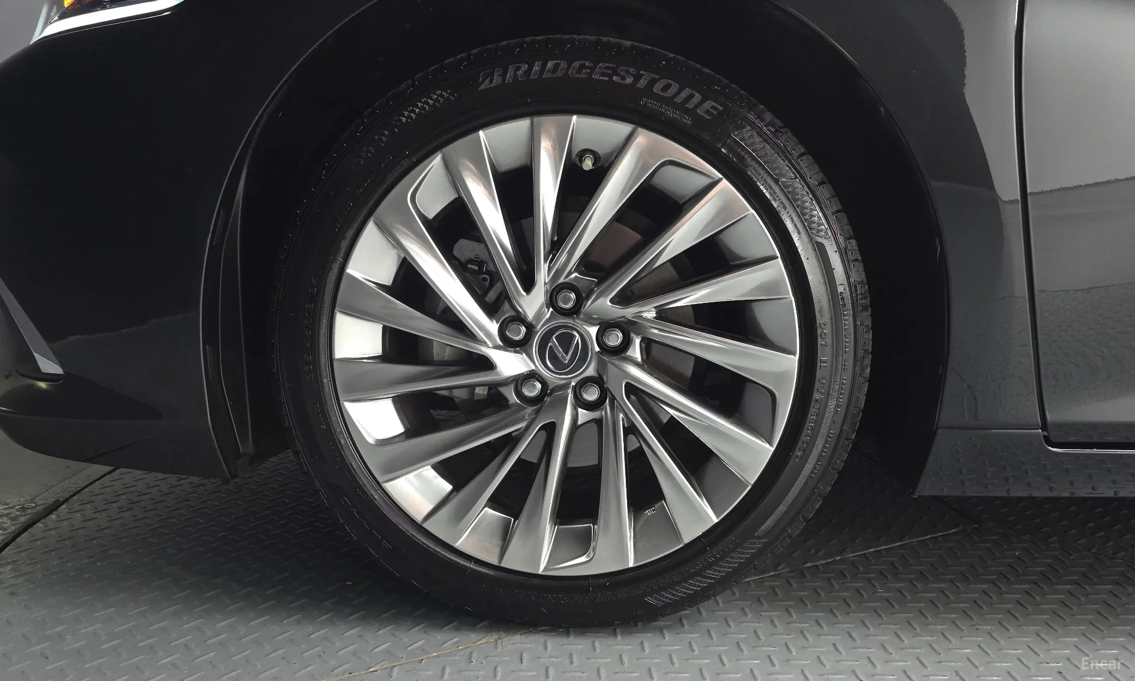 Lexus ES300h 7th Generation превью 5